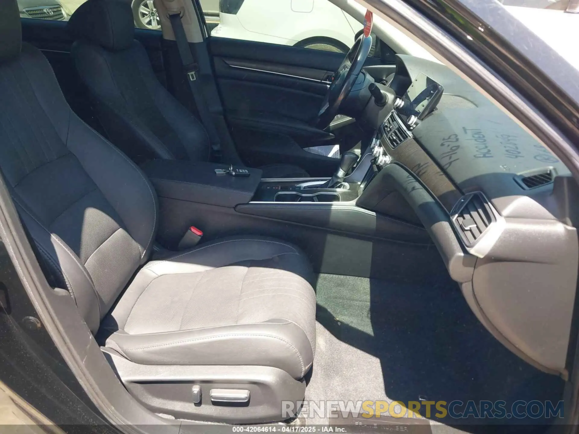 5 Photograph of a damaged car 1HGCV1F59MA040280 HONDA ACCORD 2021