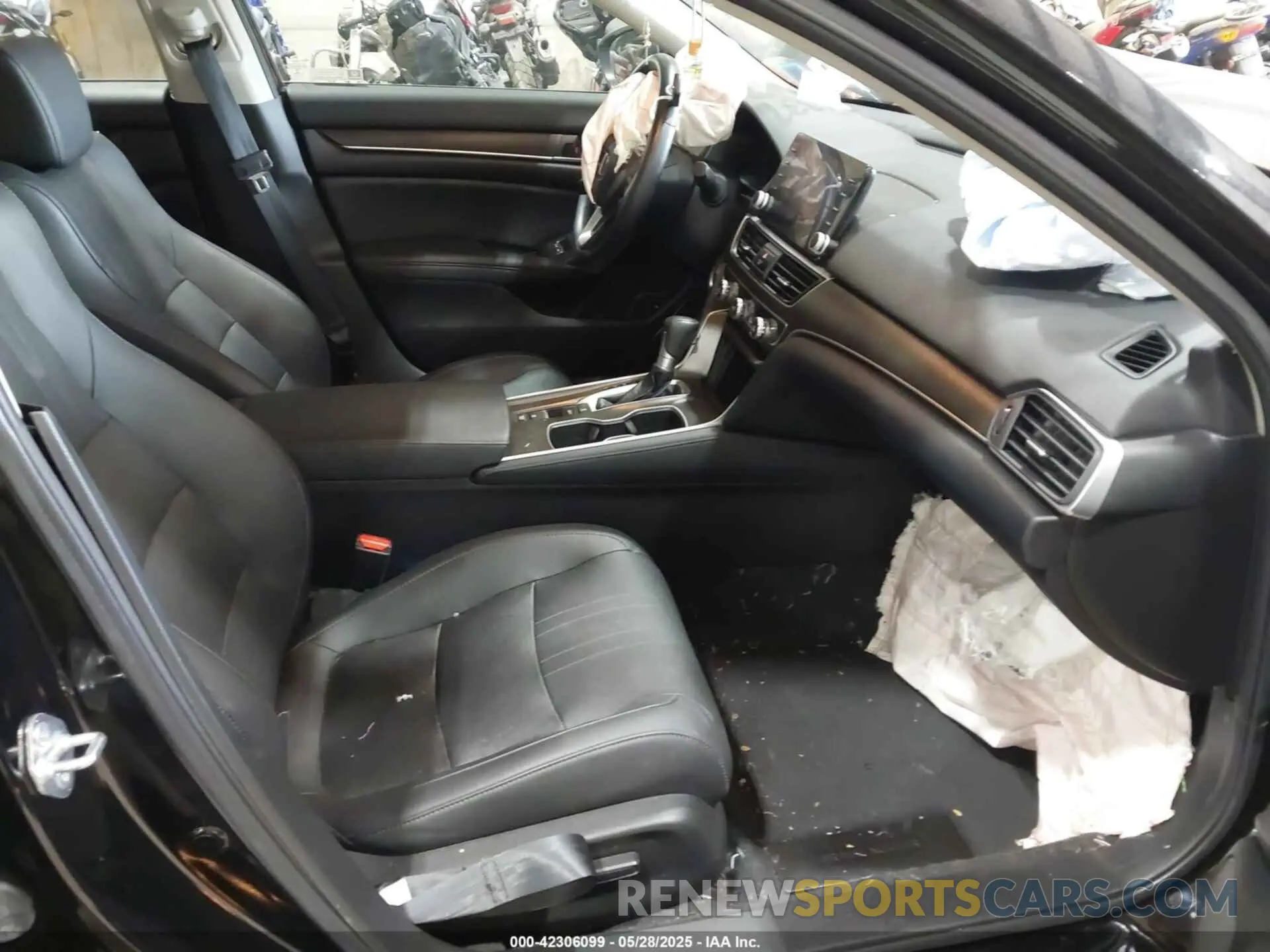 5 Photograph of a damaged car 1HGCV1F59MA076891 HONDA ACCORD 2021