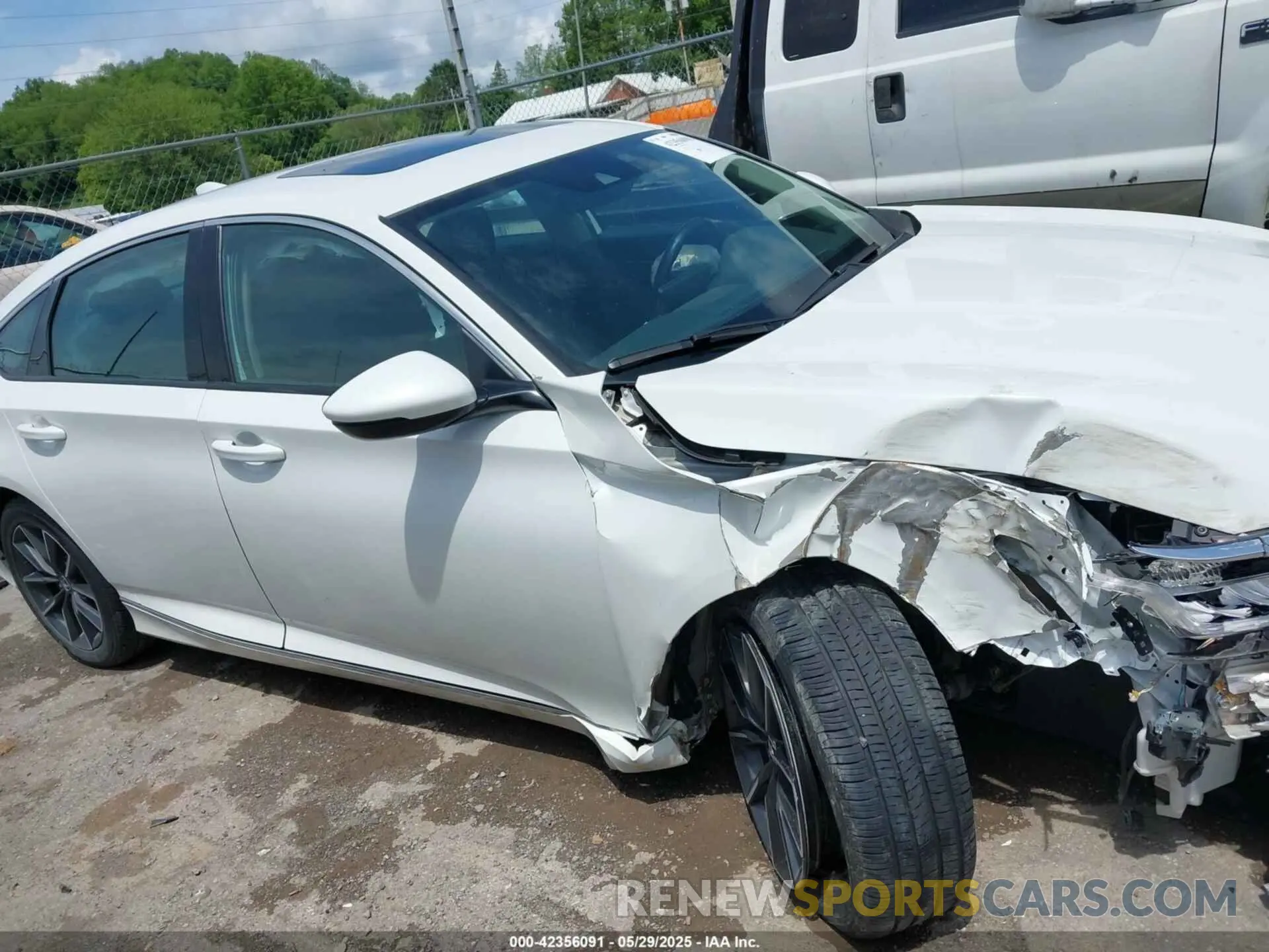 14 Photograph of a damaged car 1HGCV1F5XMA009037 HONDA ACCORD 2021