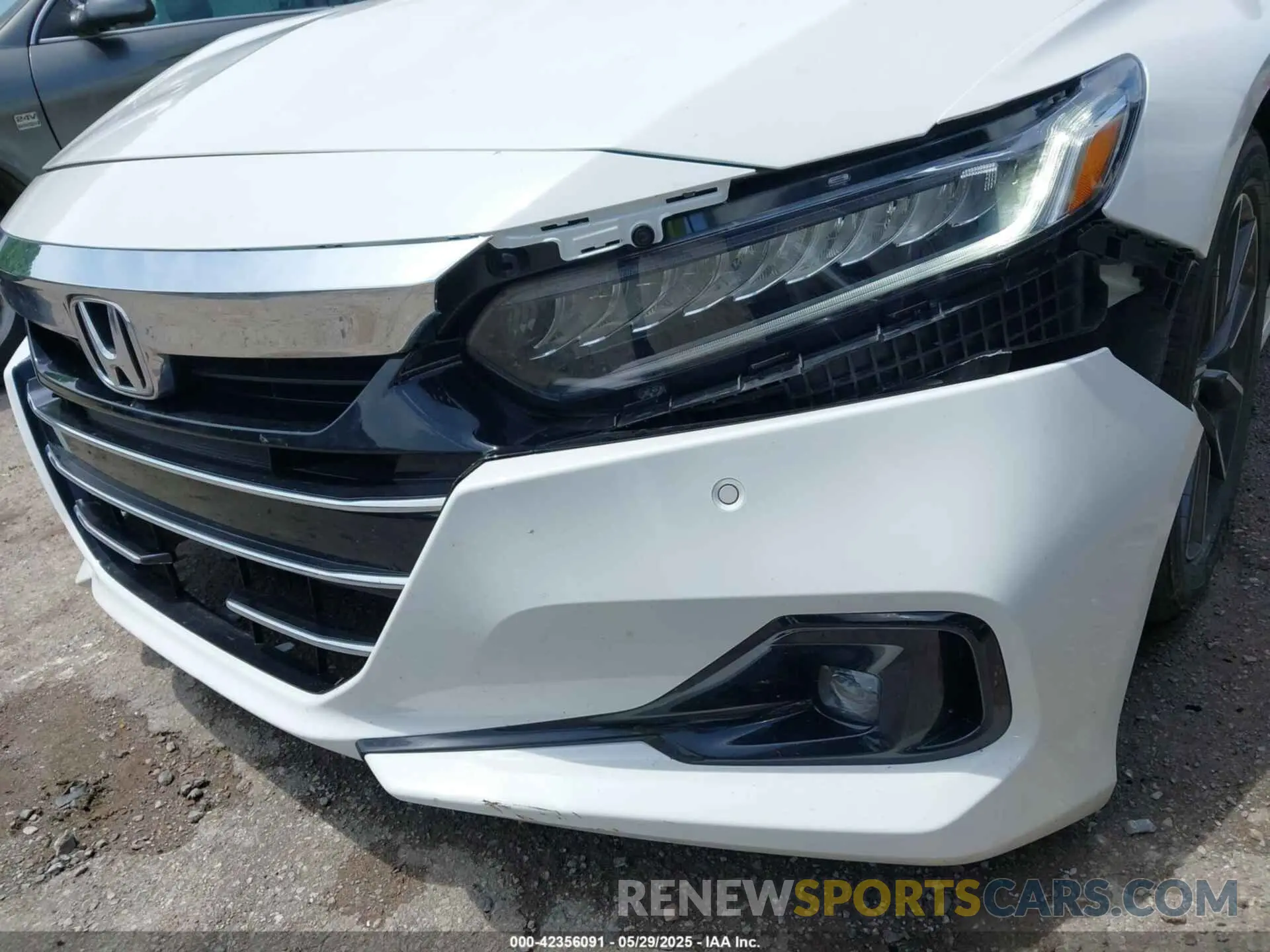 18 Photograph of a damaged car 1HGCV1F5XMA009037 HONDA ACCORD 2021