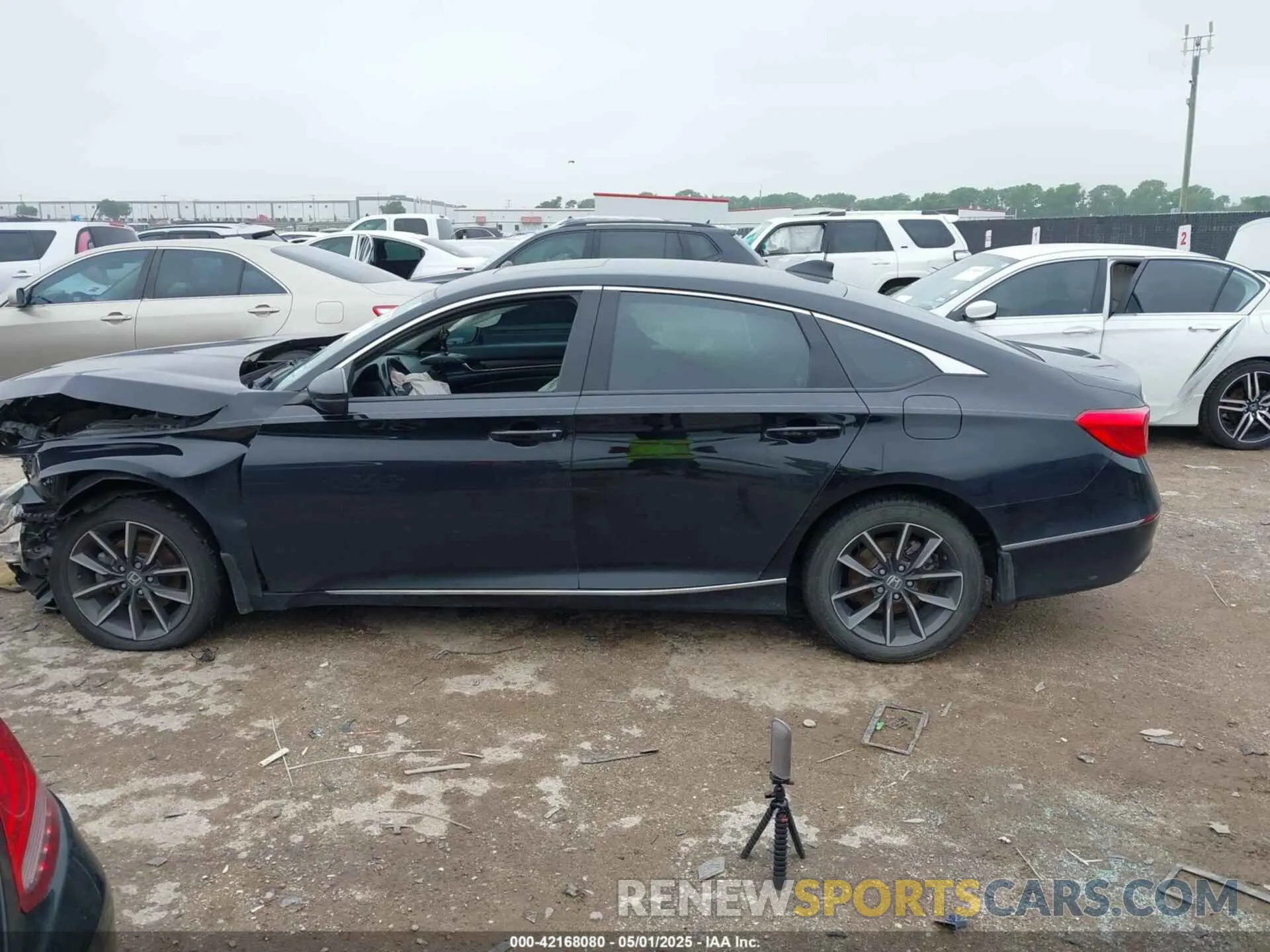 13 Photograph of a damaged car 1HGCV1F5XMA065883 HONDA ACCORD 2021
