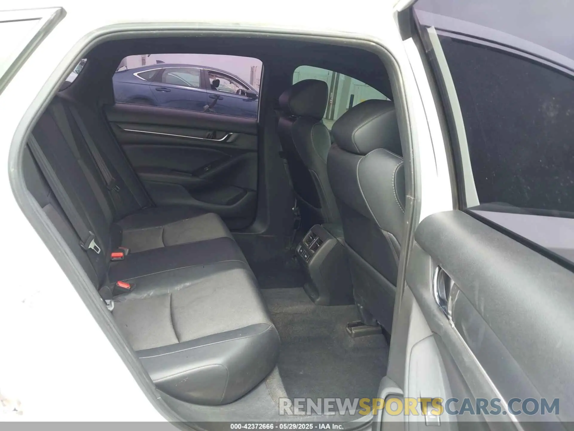 8 Photograph of a damaged car 1HGCV2F30MA007656 HONDA ACCORD 2021