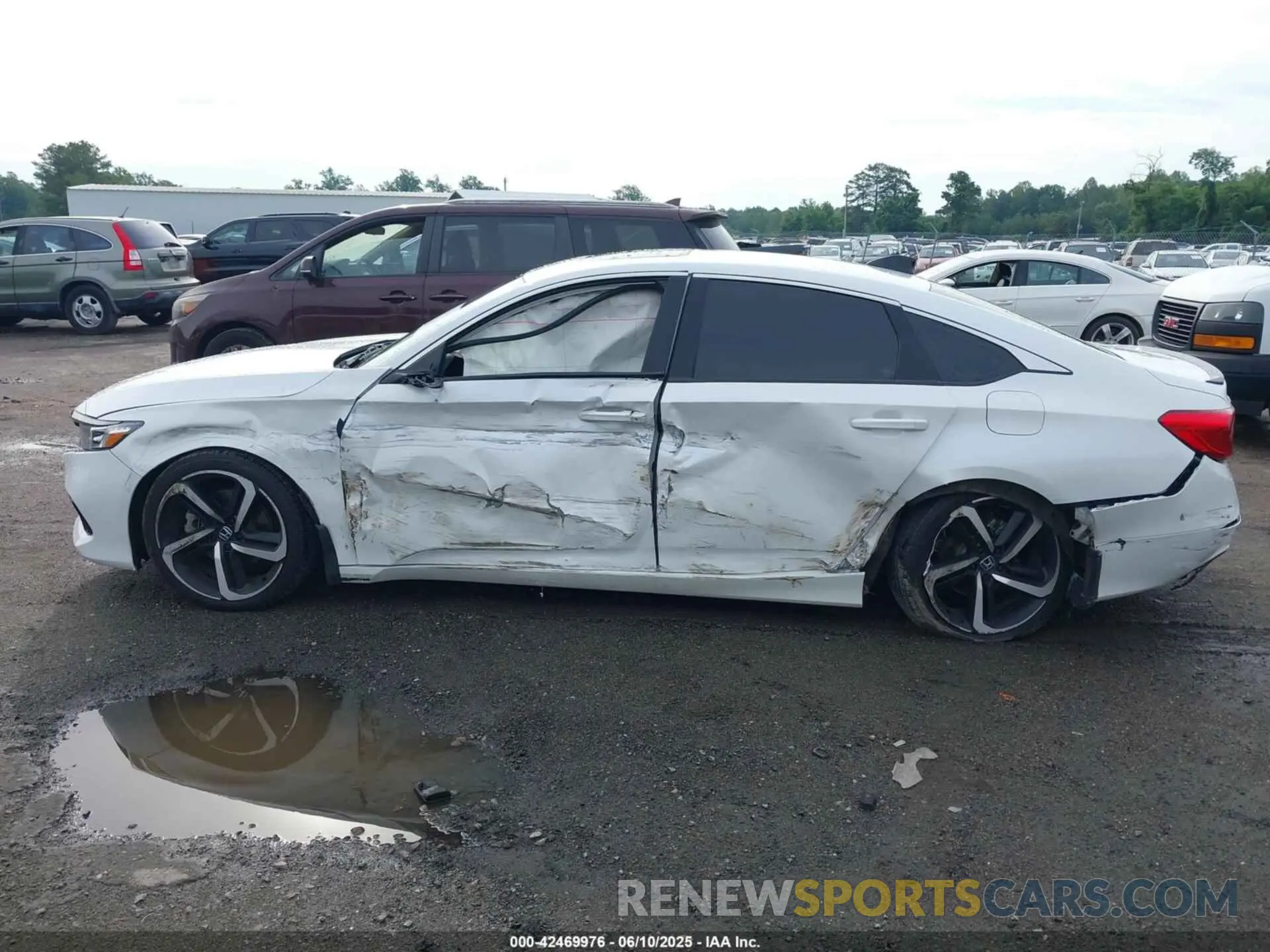 14 Photograph of a damaged car 1HGCV2F30MA024490 HONDA ACCORD 2021
