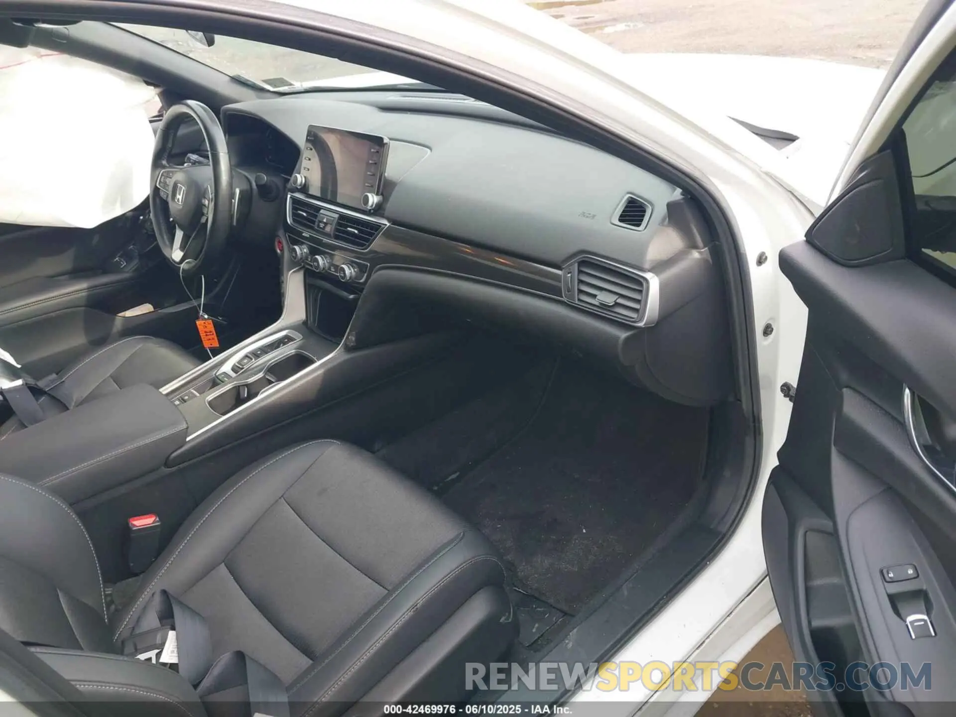 5 Photograph of a damaged car 1HGCV2F30MA024490 HONDA ACCORD 2021
