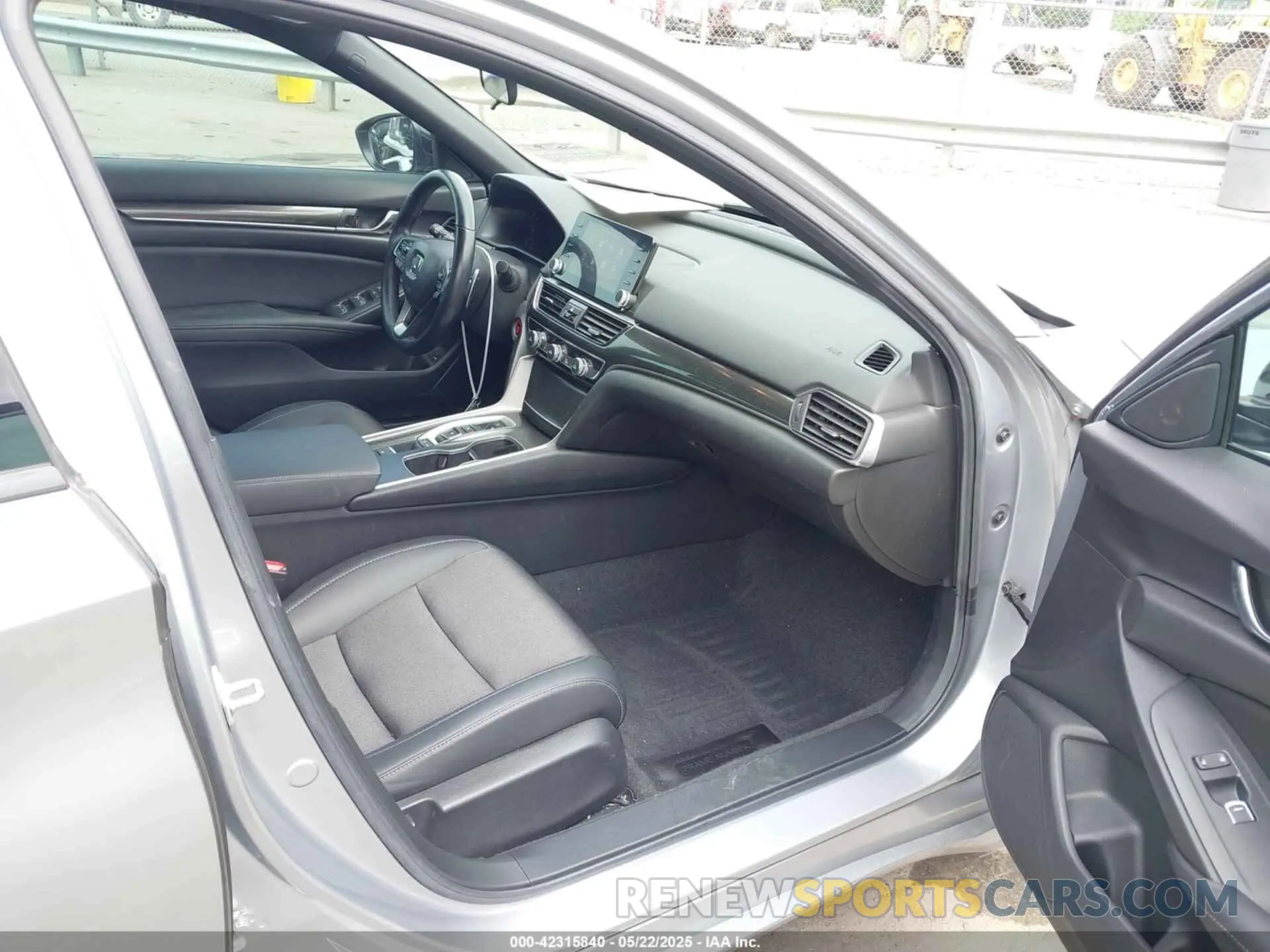5 Photograph of a damaged car 1HGCV2F30MA025302 HONDA ACCORD 2021