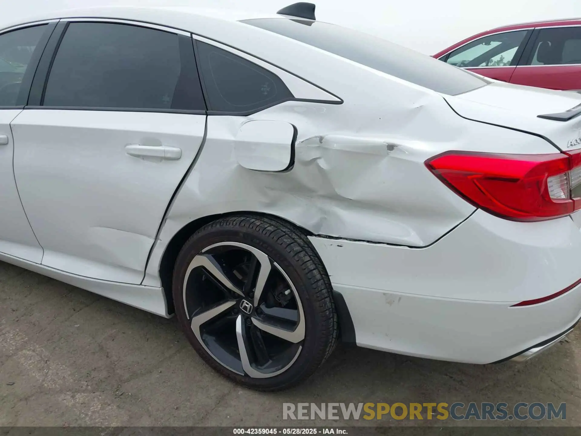 6 Photograph of a damaged car 1HGCV2F32MA007691 HONDA ACCORD 2021