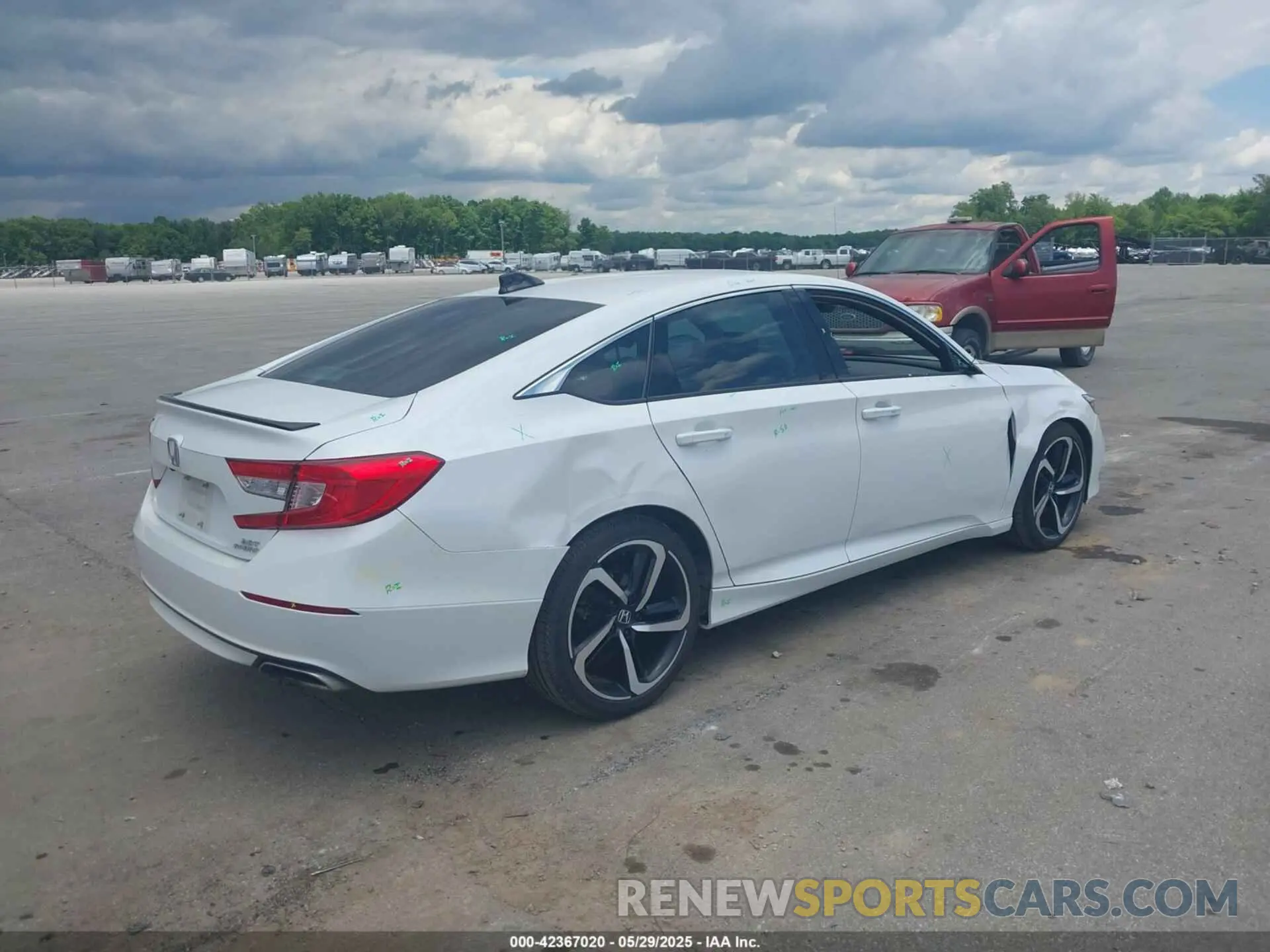 4 Photograph of a damaged car 1HGCV2F35MA005482 HONDA ACCORD 2021