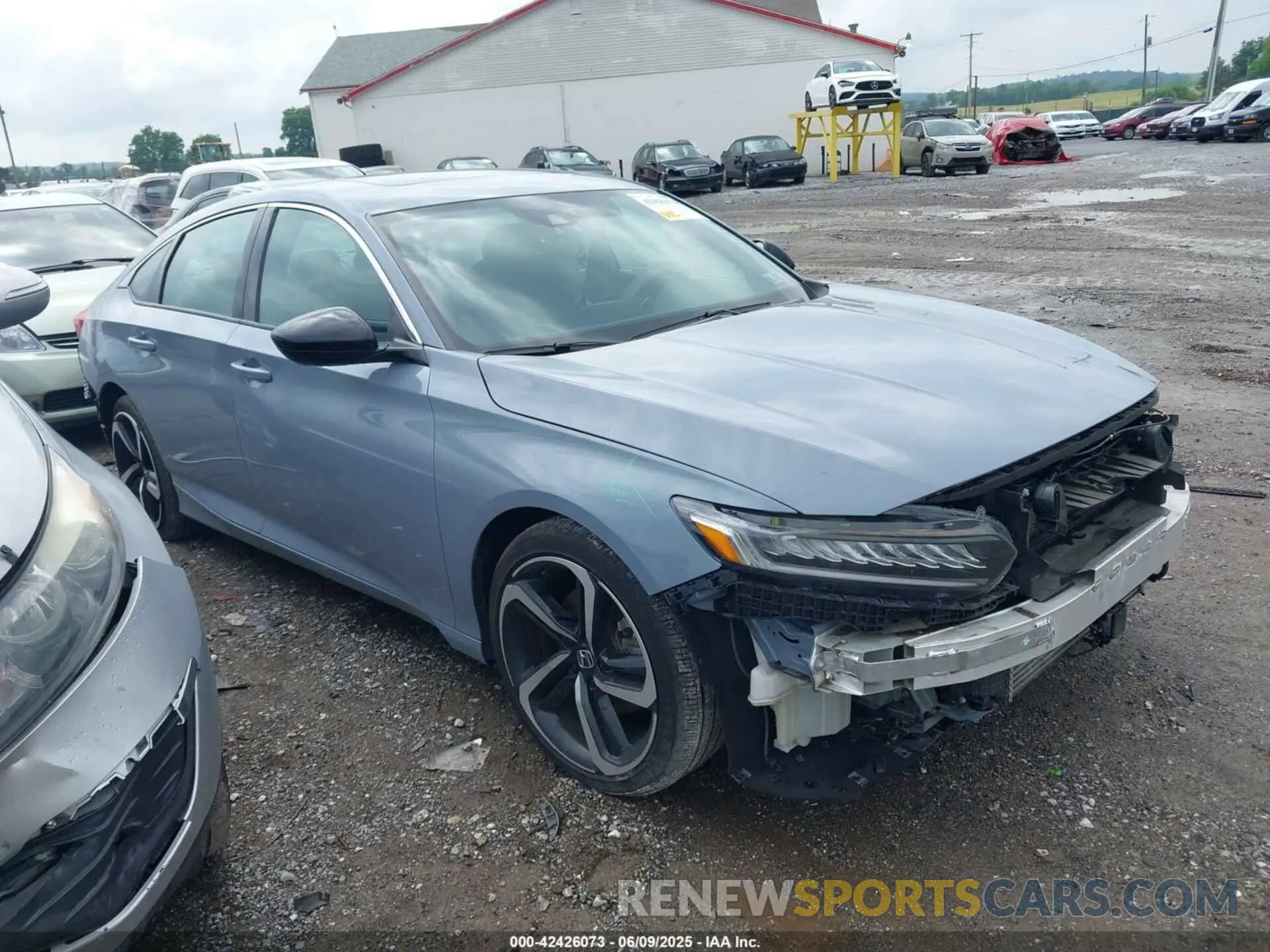 1 Photograph of a damaged car 1HGCV2F35MA013078 HONDA ACCORD 2021