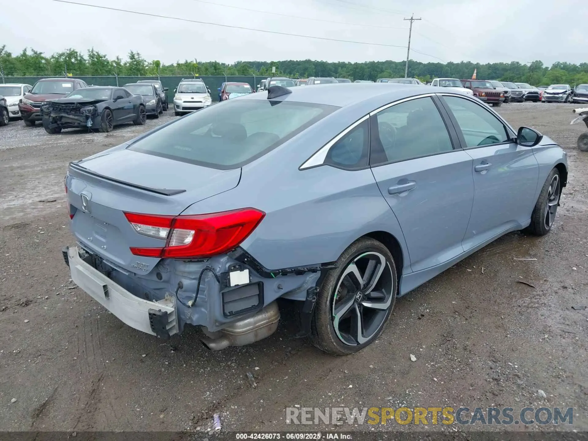 4 Photograph of a damaged car 1HGCV2F35MA013078 HONDA ACCORD 2021