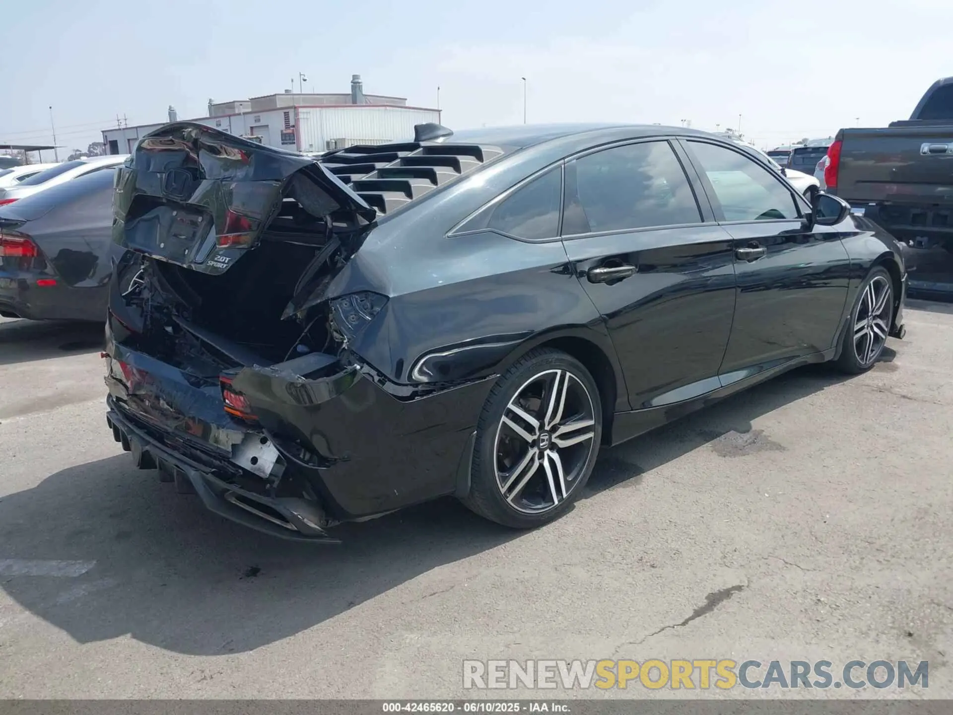 4 Photograph of a damaged car 1HGCV2F35MA025179 HONDA ACCORD 2021