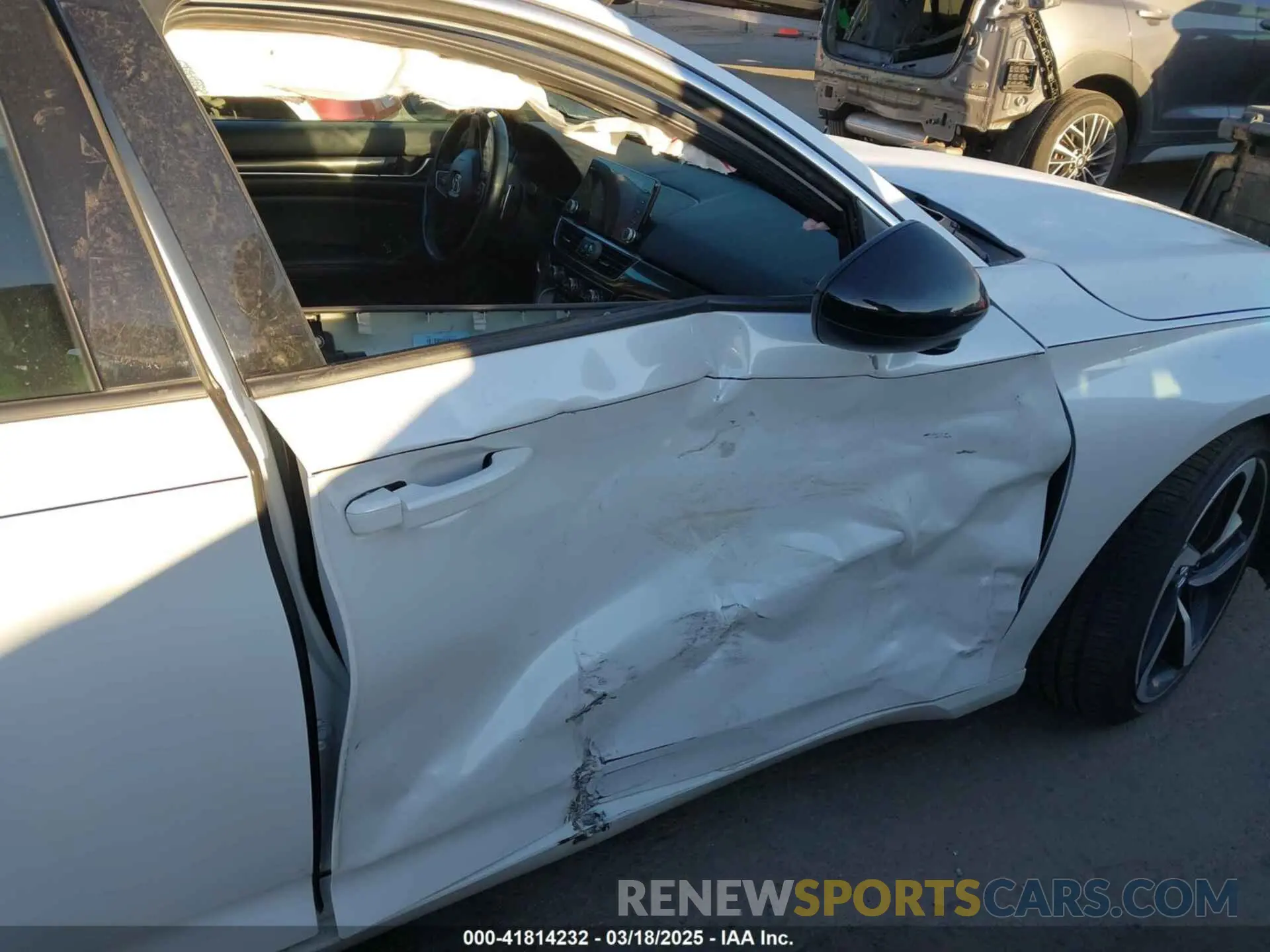 6 Photograph of a damaged car 1HGCV2F37MA031890 HONDA ACCORD 2021