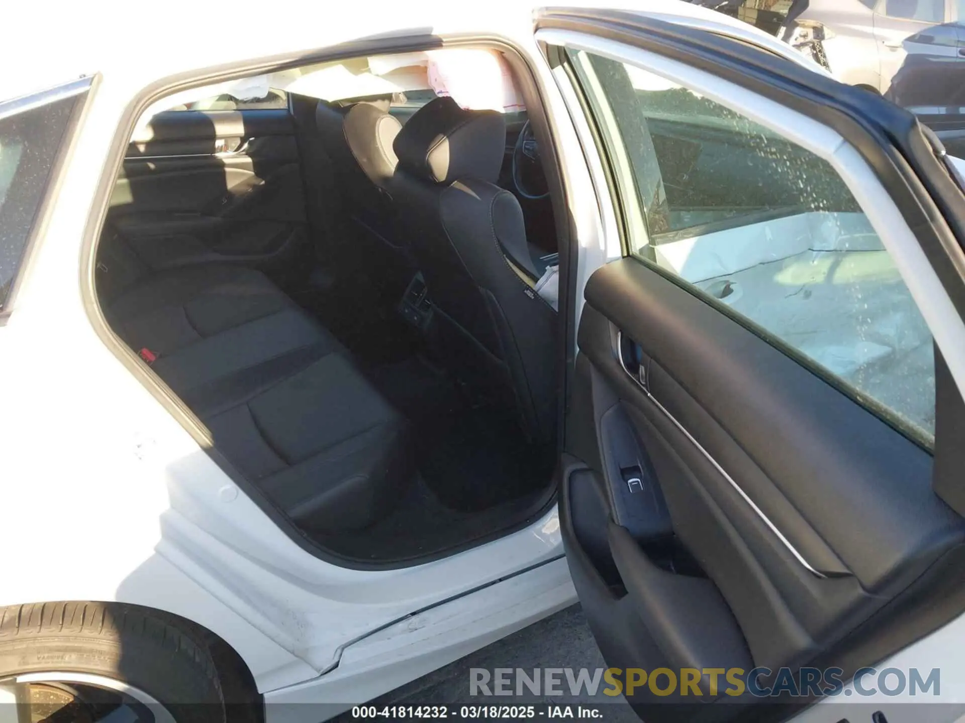 8 Photograph of a damaged car 1HGCV2F37MA031890 HONDA ACCORD 2021