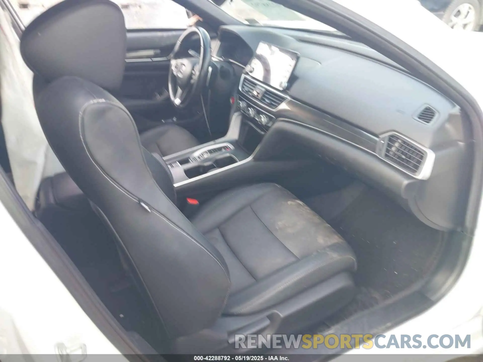 5 Photograph of a damaged car 1HGCV2F38MA000602 HONDA ACCORD 2021