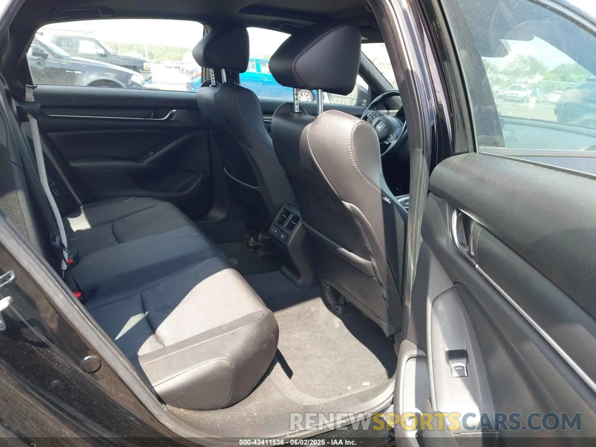 8 Photograph of a damaged car 1HGCV2F38MA005315 HONDA ACCORD 2021