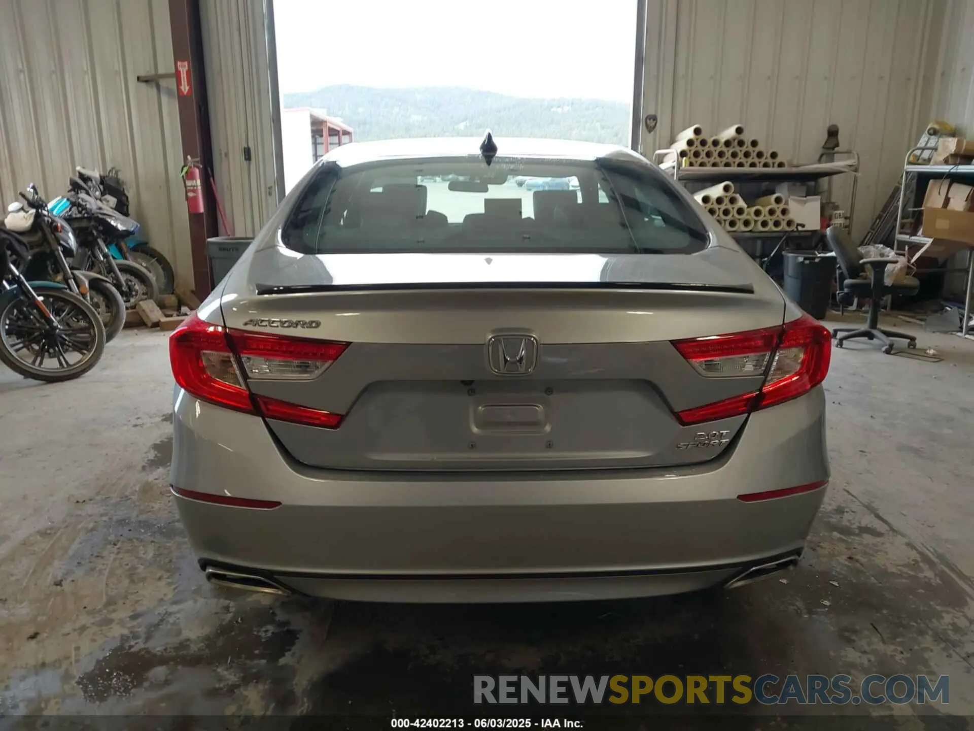 17 Photograph of a damaged car 1HGCV2F38MA015147 HONDA ACCORD 2021