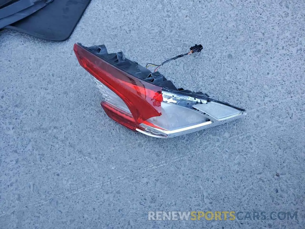 13 Photograph of a damaged car 1HGCV2F39MA014895 HONDA ACCORD 2021