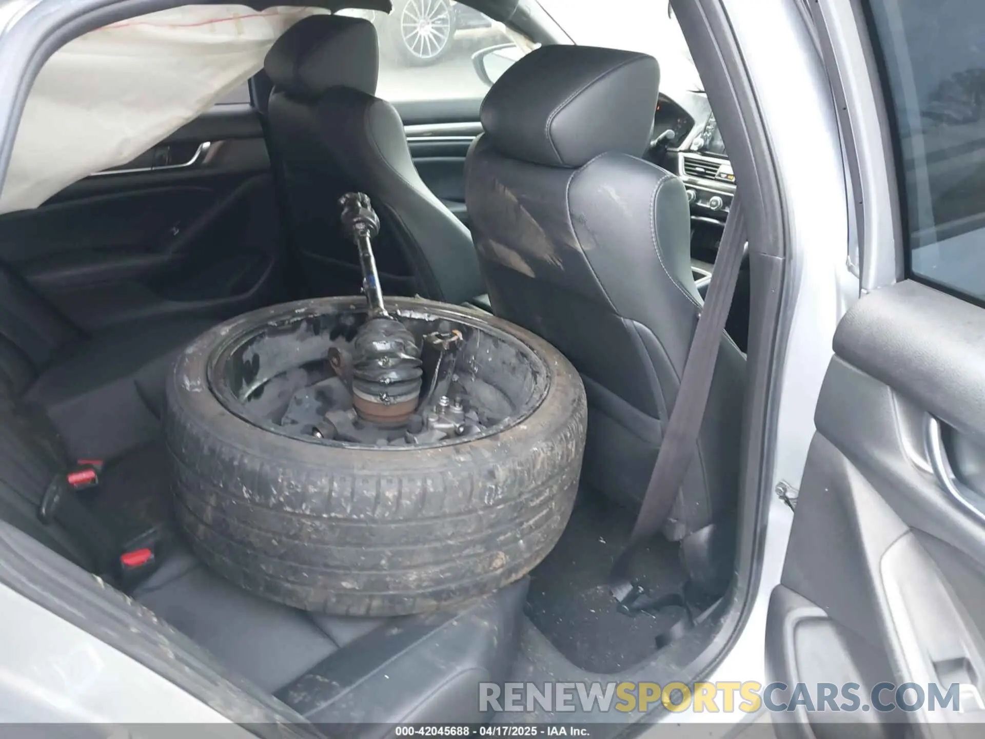 8 Photograph of a damaged car 1HGCV2F39MA016596 HONDA ACCORD 2021
