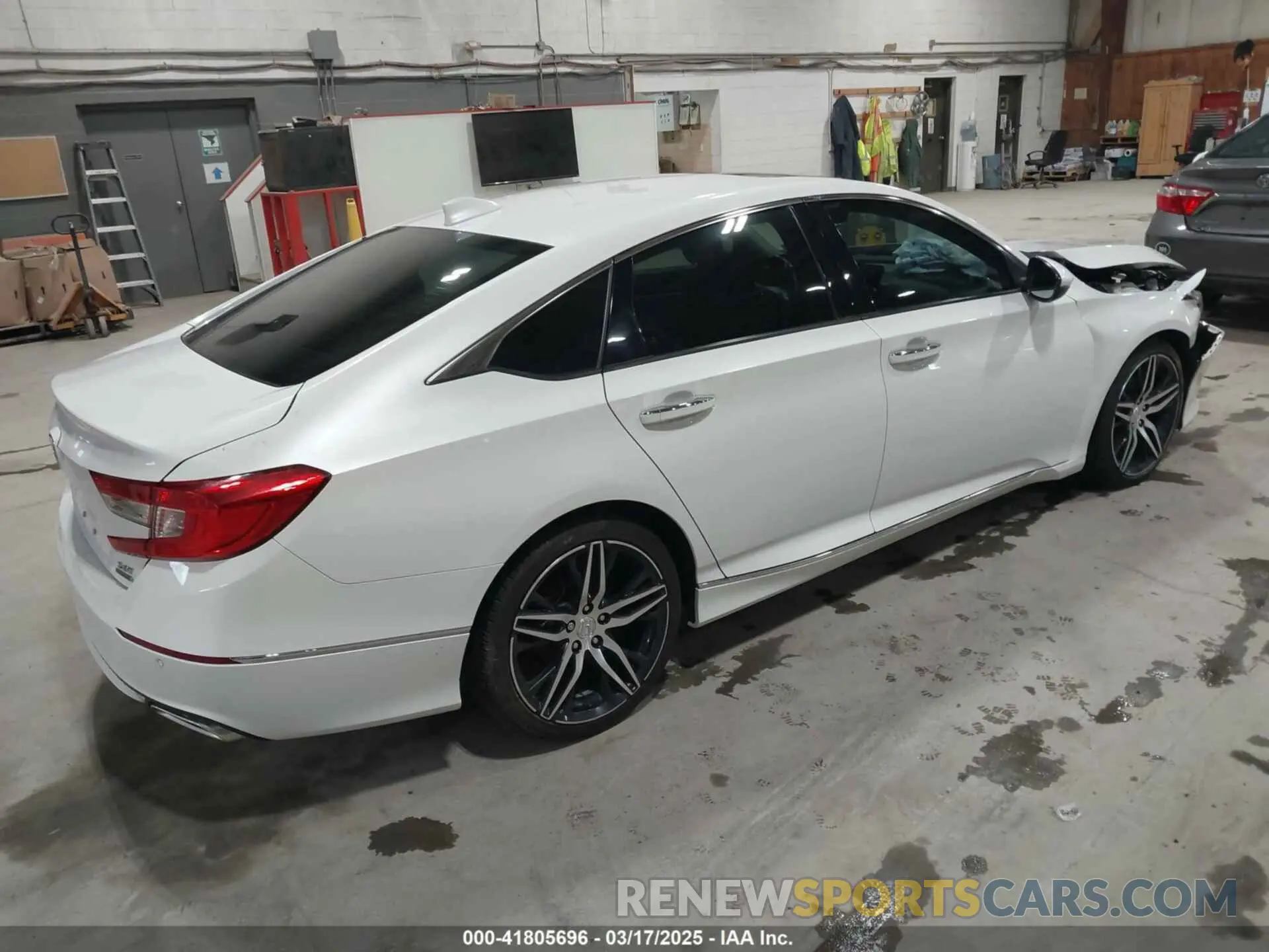 4 Photograph of a damaged car 1HGCV2F90MA003272 HONDA ACCORD 2021