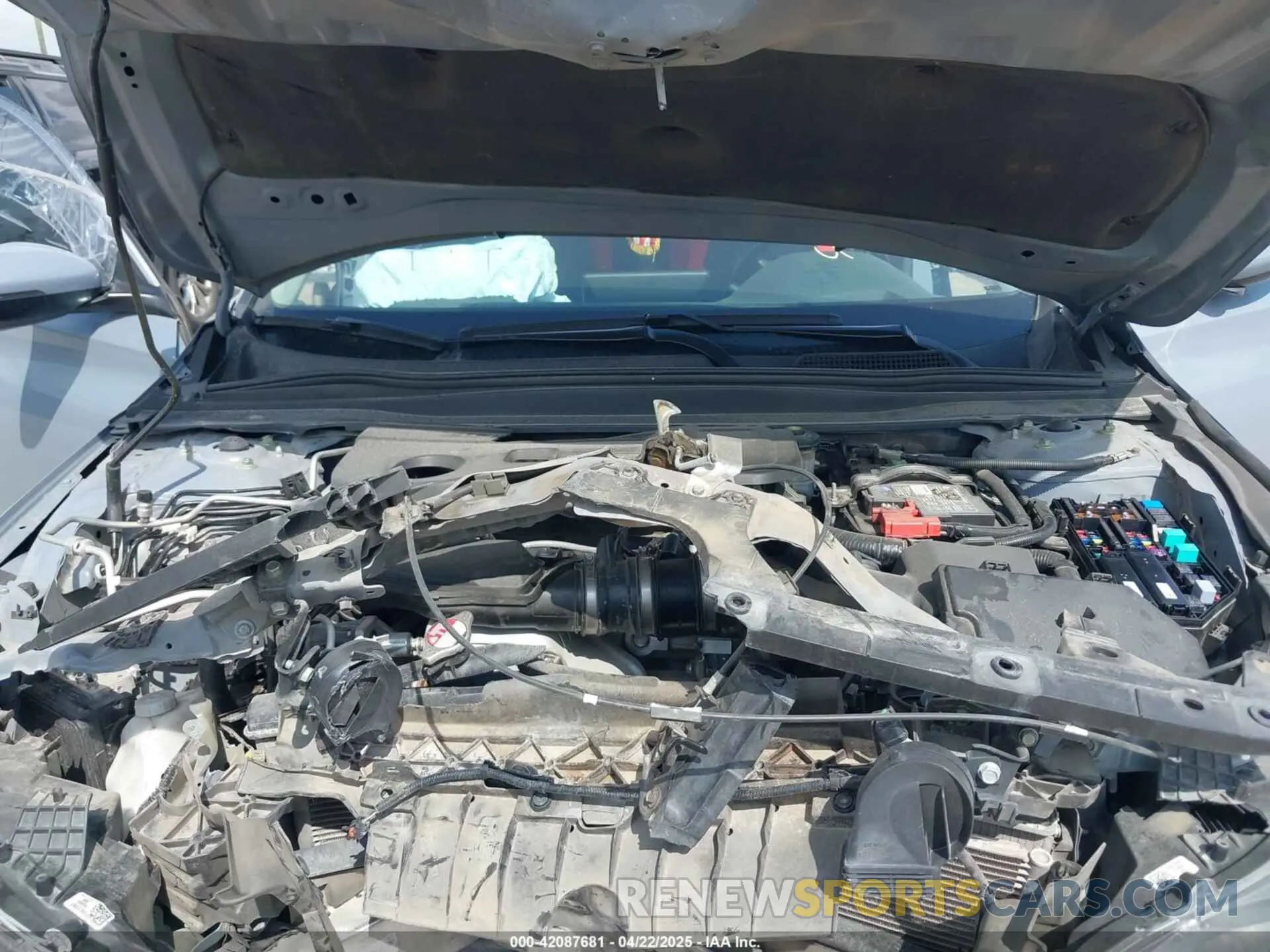 10 Photograph of a damaged car 1HGCV2F92MA012409 HONDA ACCORD 2021