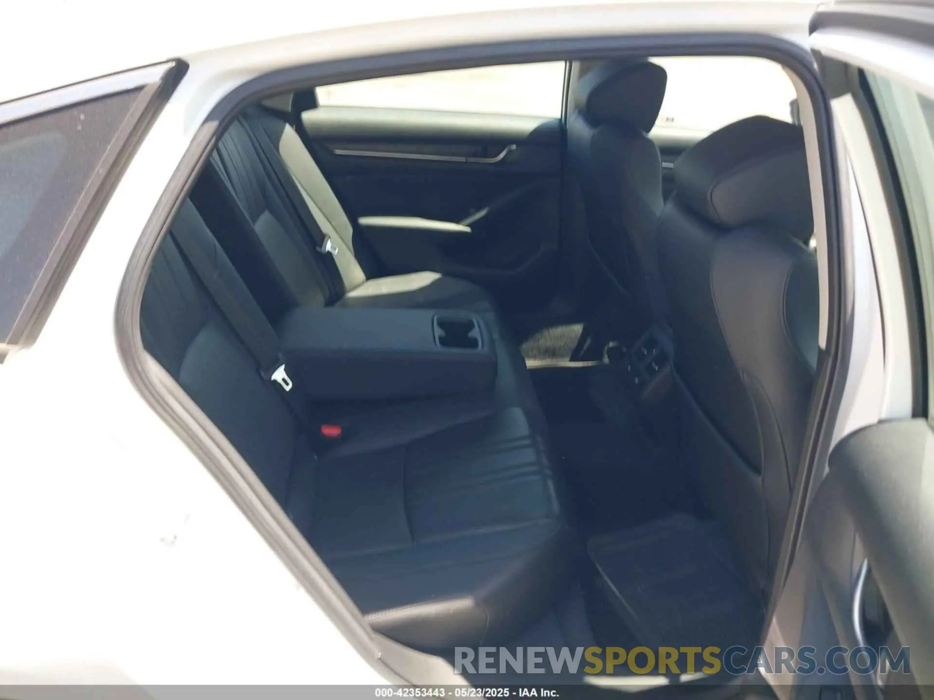 8 Photograph of a damaged car 1HGCV2F92MA024124 HONDA ACCORD 2021
