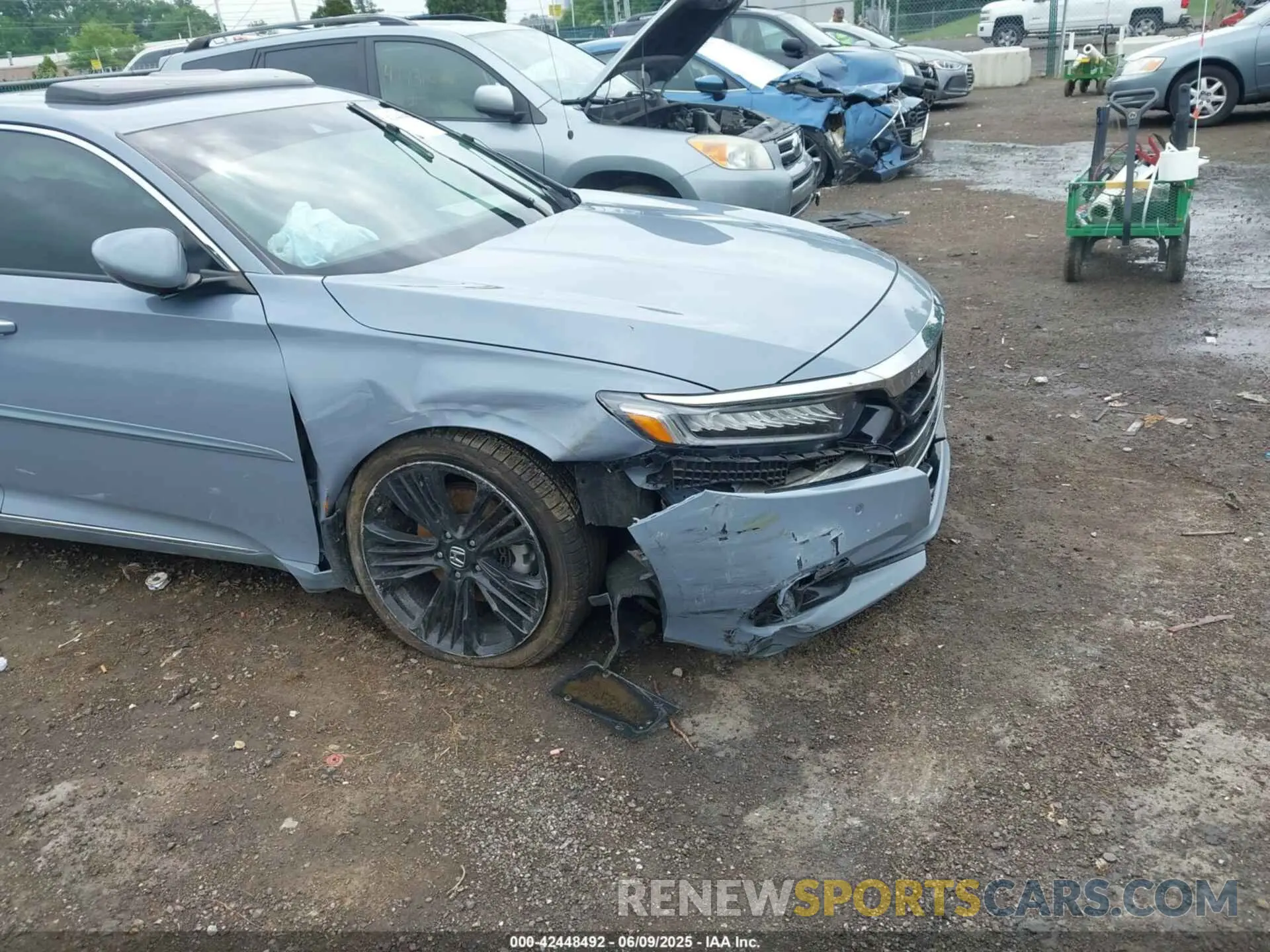 17 Photograph of a damaged car 1HGCV2F94MA001265 HONDA ACCORD 2021