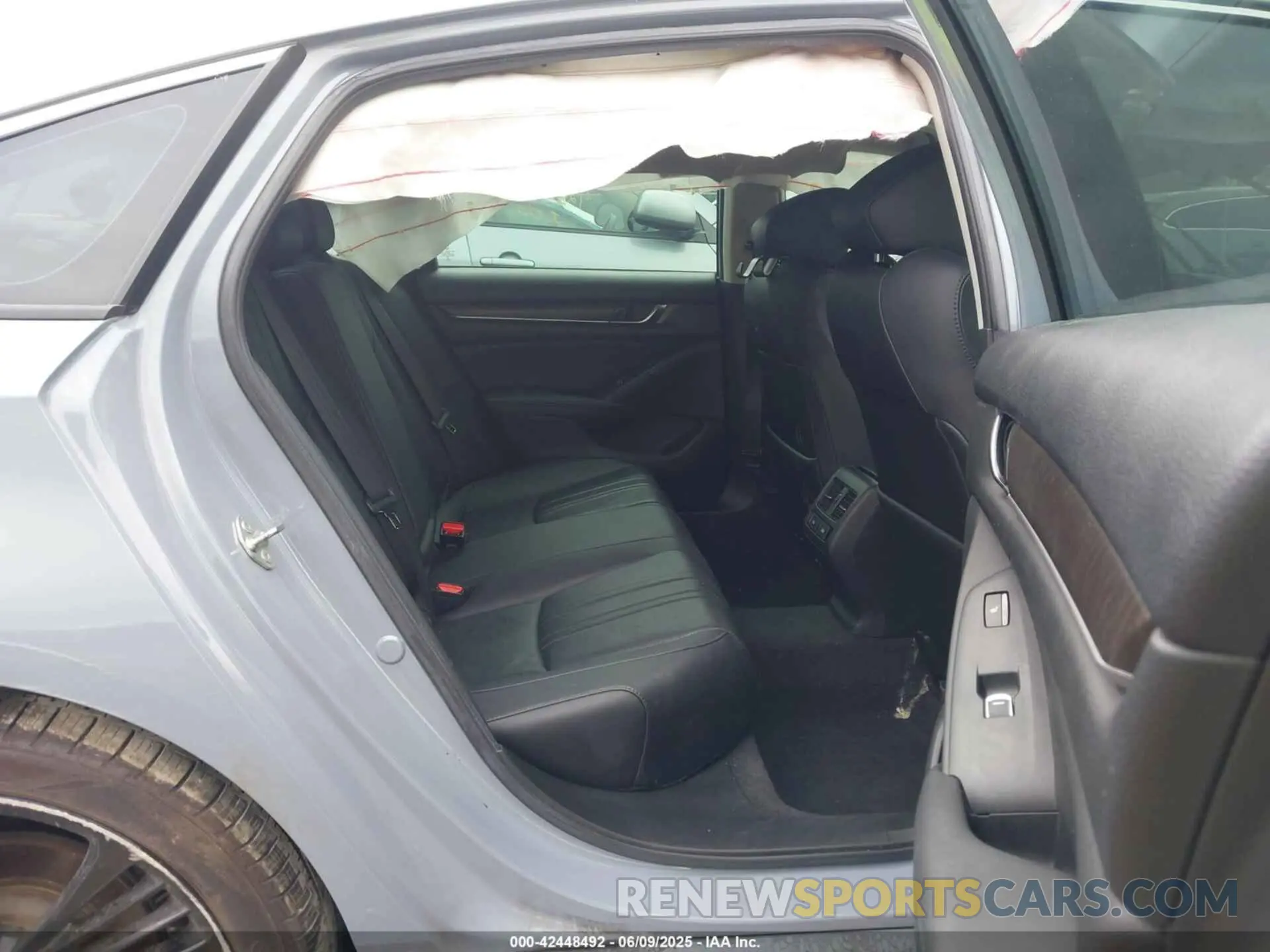 8 Photograph of a damaged car 1HGCV2F94MA001265 HONDA ACCORD 2021