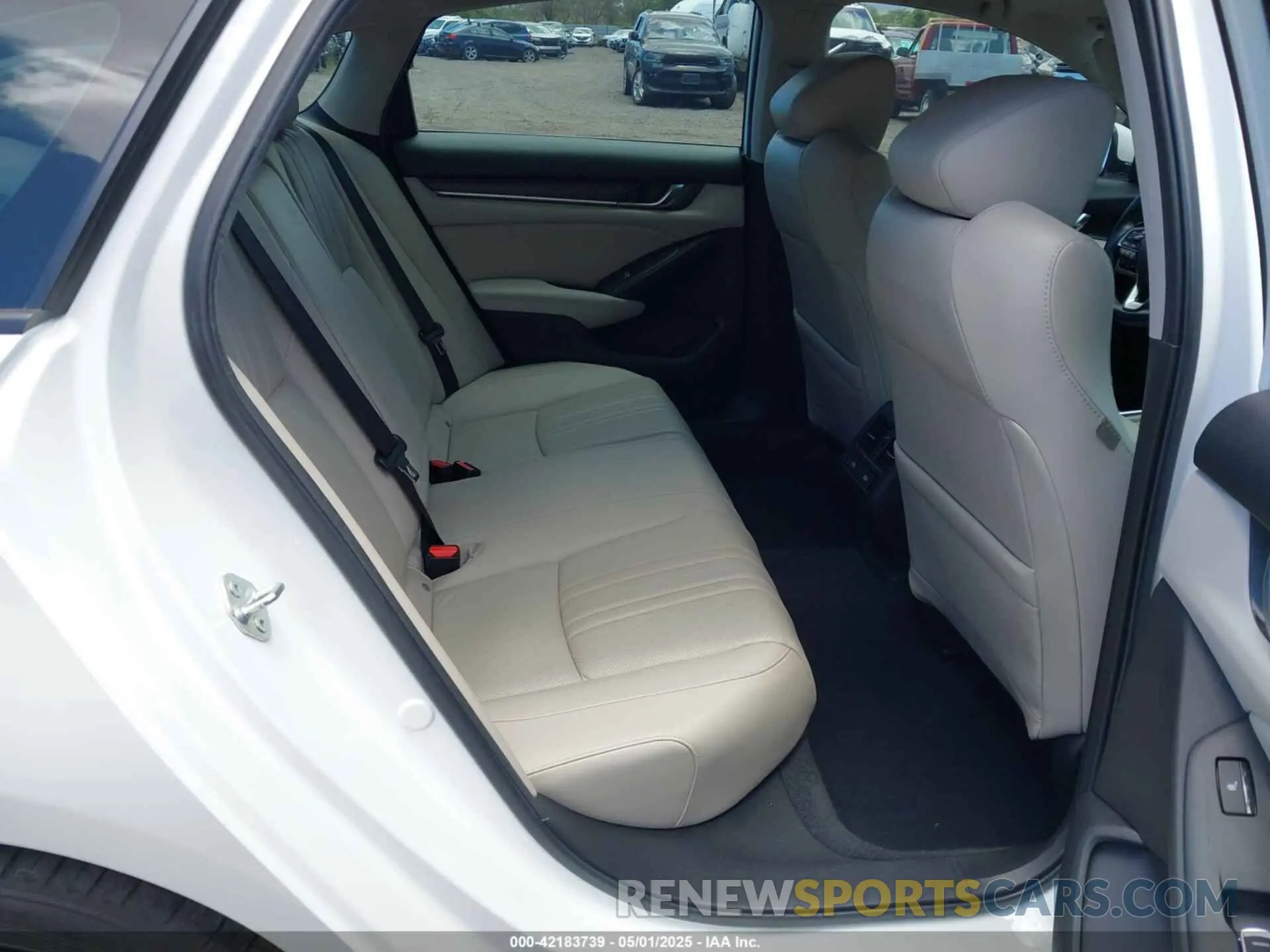 8 Photograph of a damaged car 1HGCV2F95MA032685 HONDA ACCORD 2021