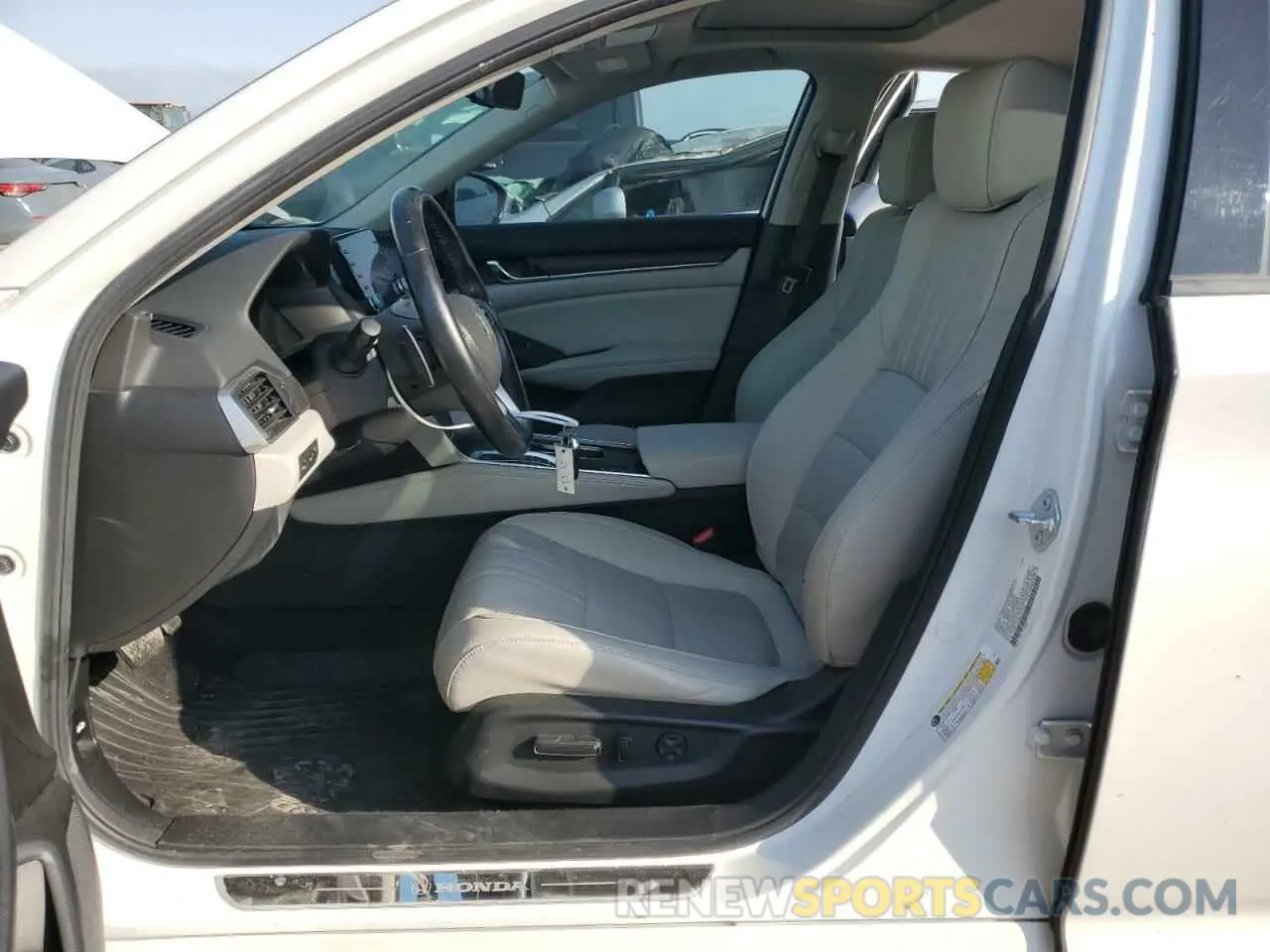 8 Photograph of a damaged car 1HGCV2F96MA017547 HONDA ACCORD 2021