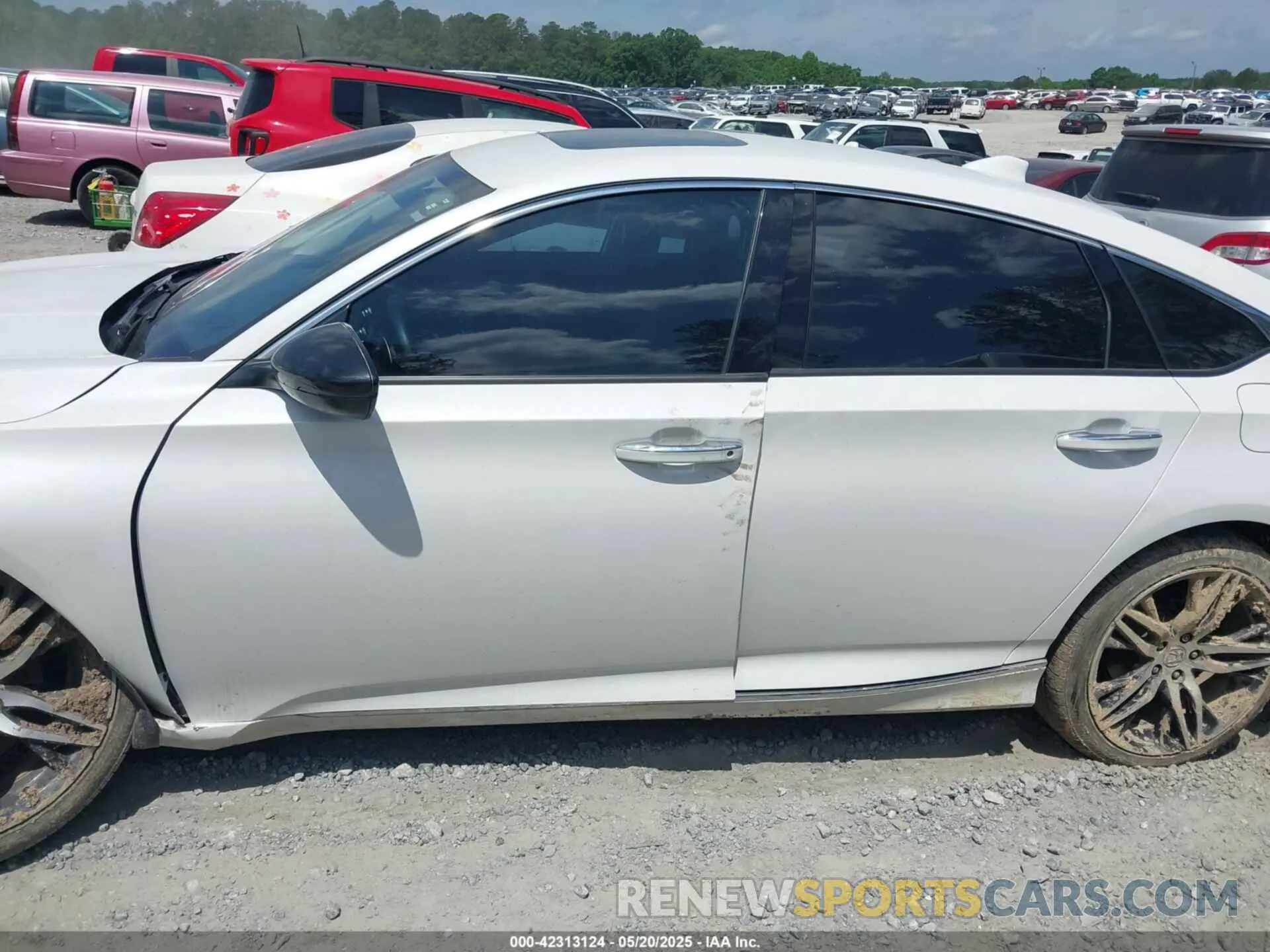 14 Photograph of a damaged car 1HGCV2F98MA015203 HONDA ACCORD 2021