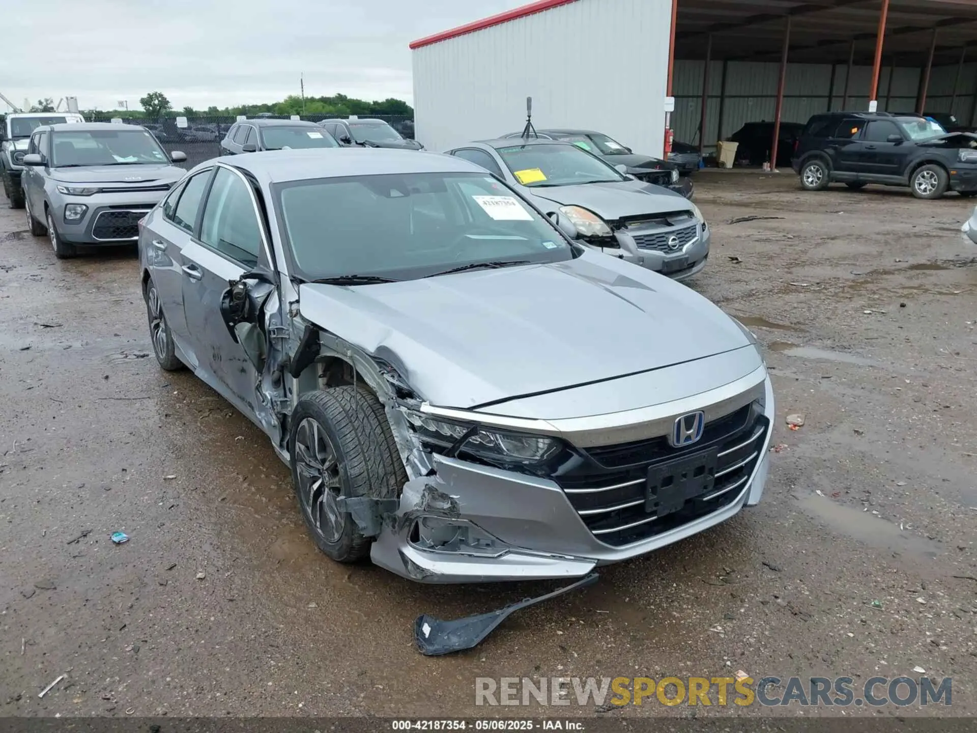 1 Photograph of a damaged car 1HGCV3F10MA017821 HONDA ACCORD 2021