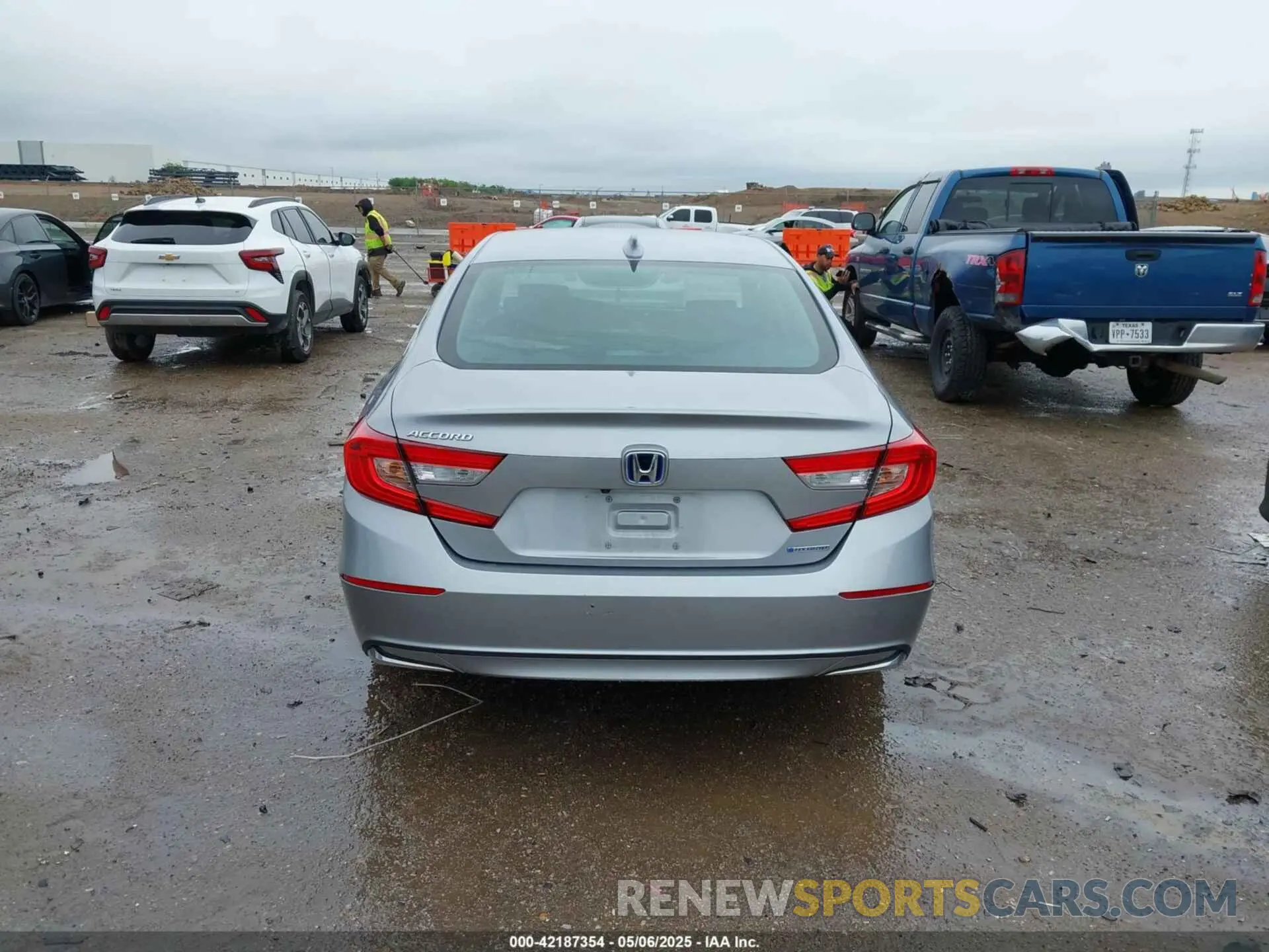 16 Photograph of a damaged car 1HGCV3F10MA017821 HONDA ACCORD 2021