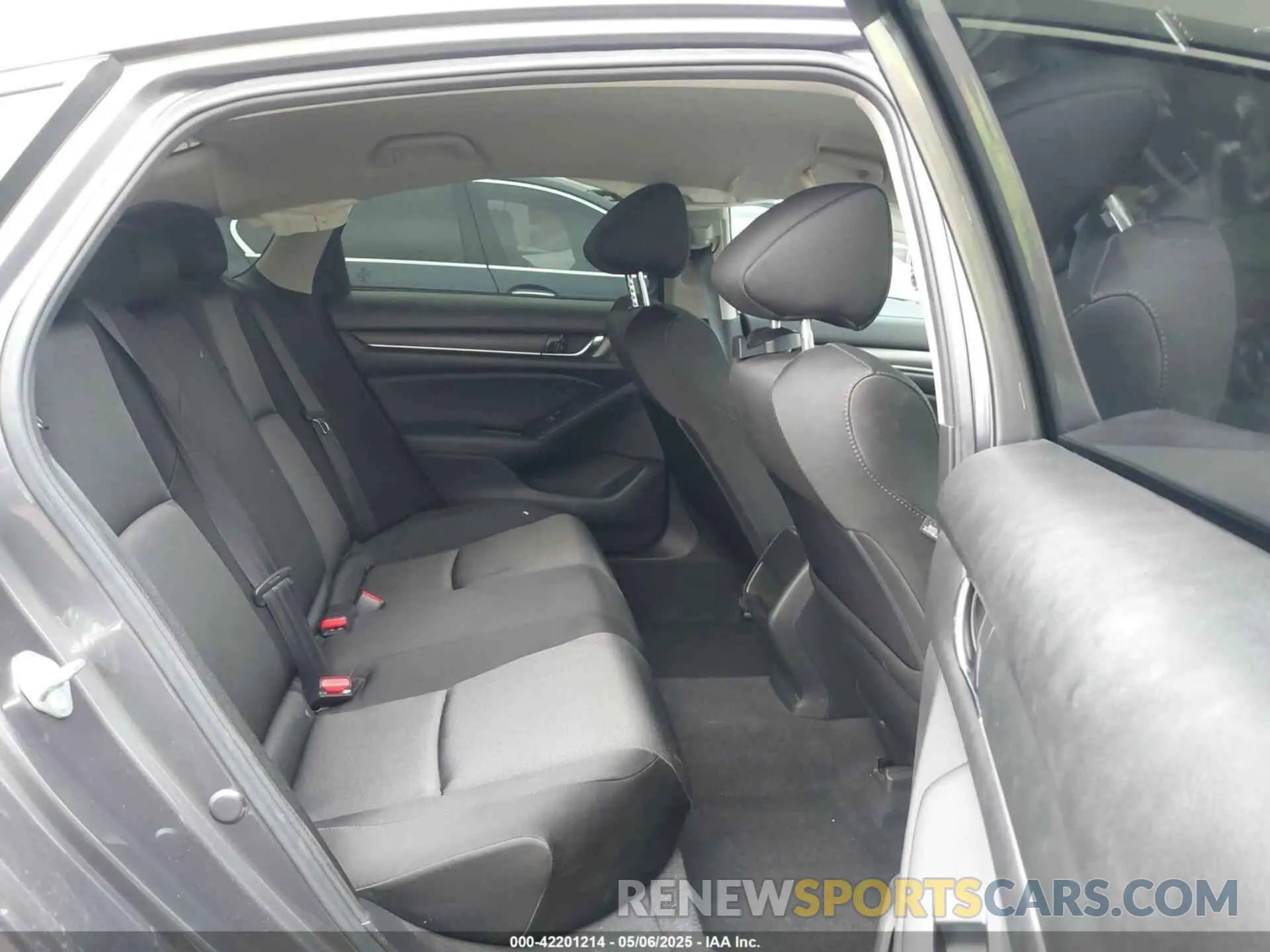 8 Photograph of a damaged car 1HGCV3F19MA002900 HONDA ACCORD 2021