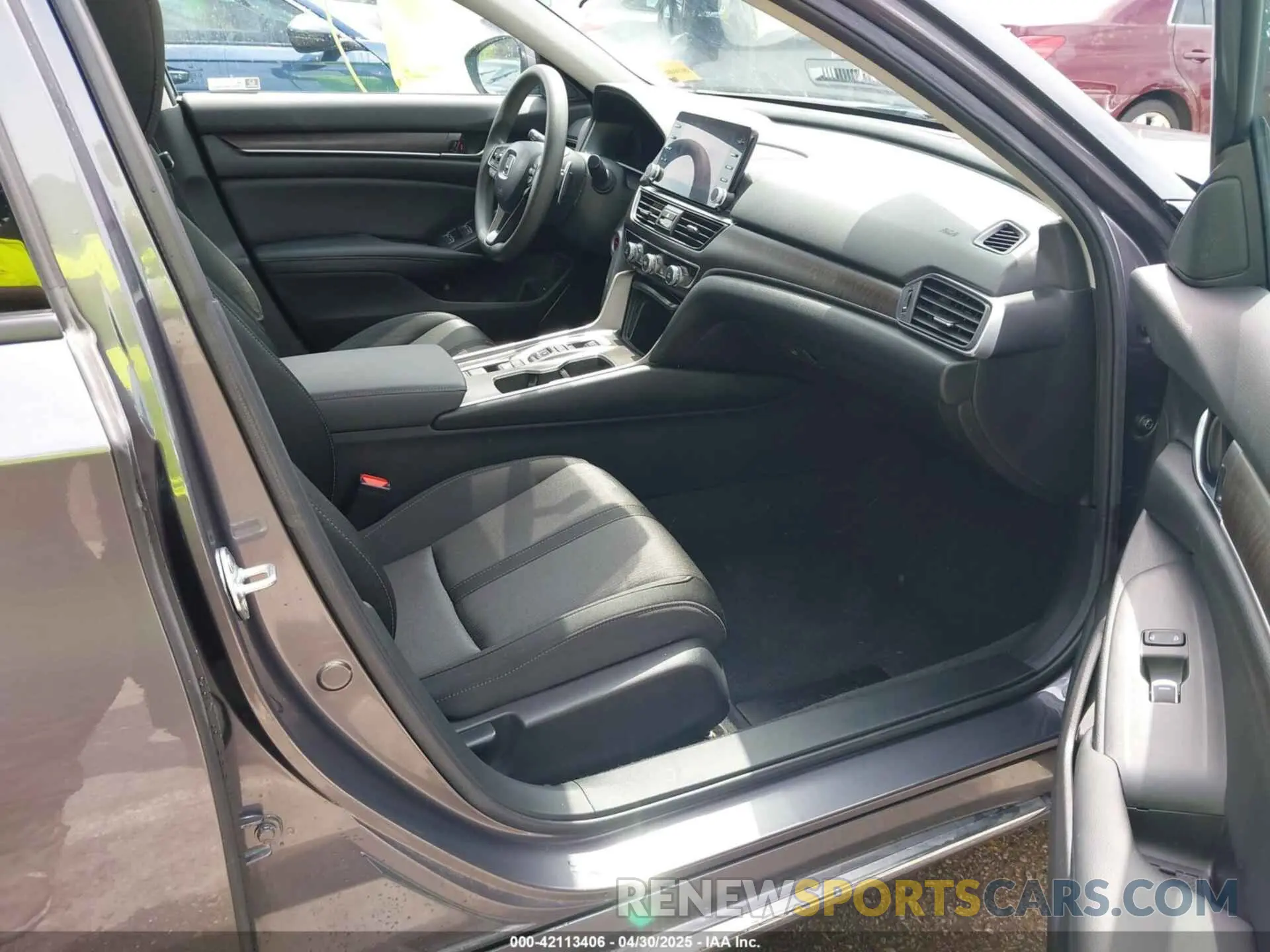 5 Photograph of a damaged car 1HGCV3F49MA017407 HONDA ACCORD 2021