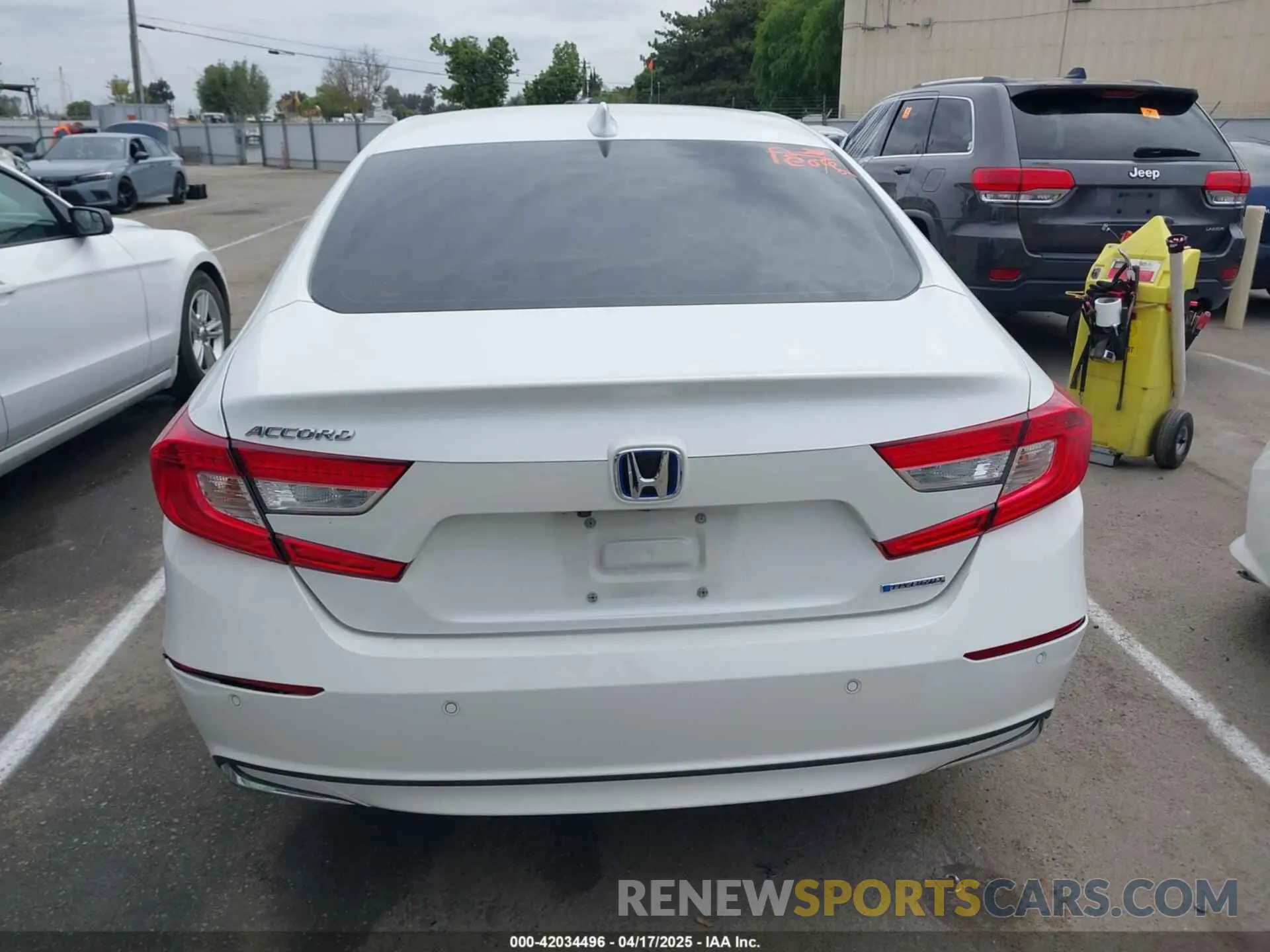 16 Photograph of a damaged car 1HGCV3F55MA012648 HONDA ACCORD 2021