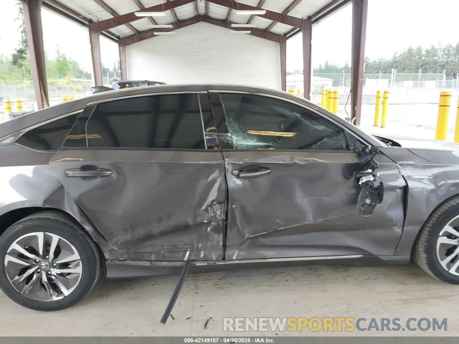 6 Photograph of a damaged car 1HGCV3F59MA022020 HONDA ACCORD 2021