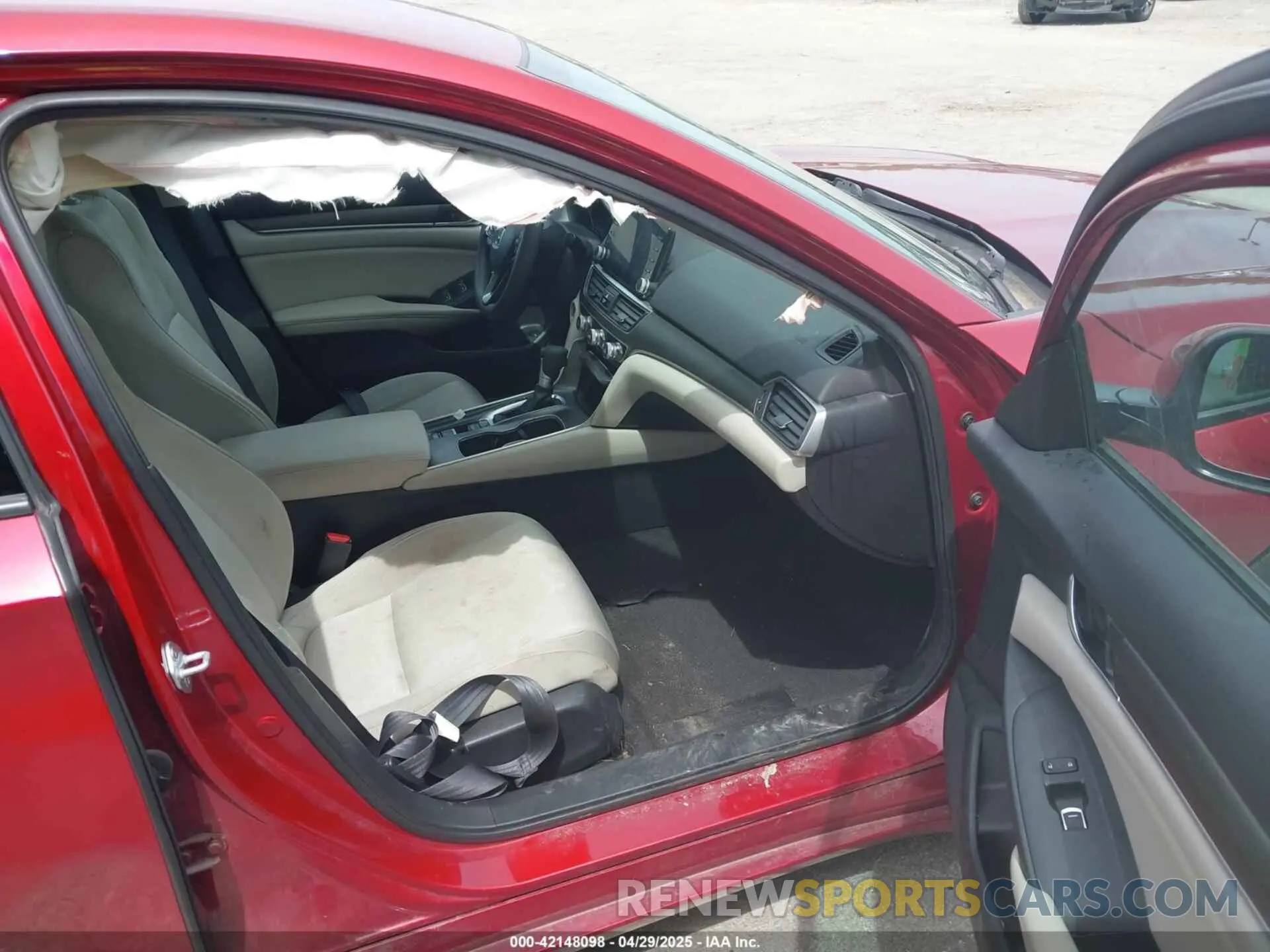 5 Photograph of a damaged car 1HGCV1F10NA060951 HONDA ACCORD 2022