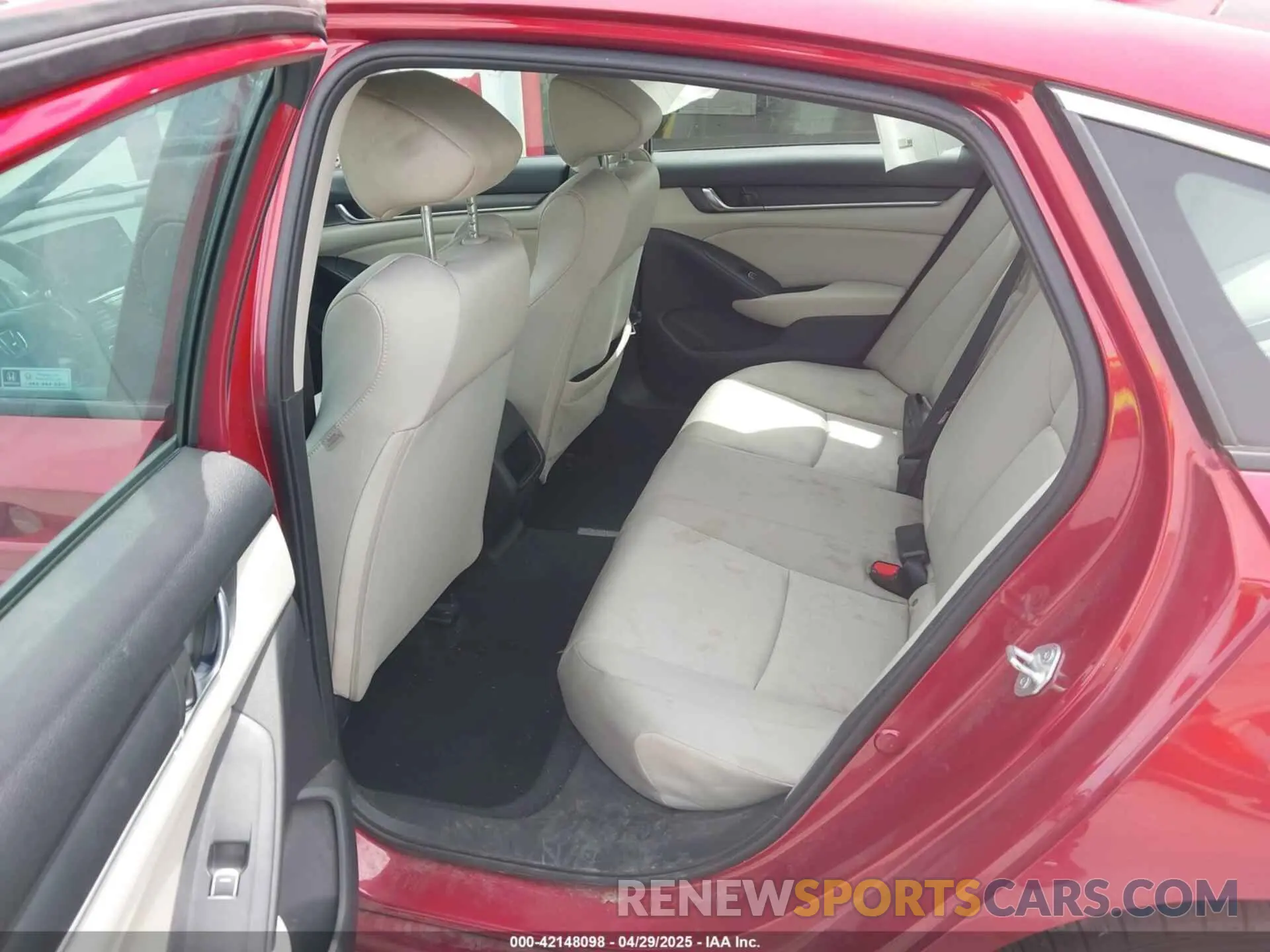8 Photograph of a damaged car 1HGCV1F10NA060951 HONDA ACCORD 2022