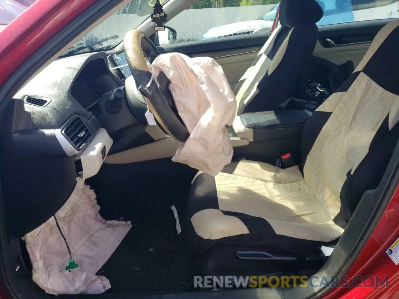 7 Photograph of a damaged car 1HGCV1F12NA044721 HONDA ACCORD 2022