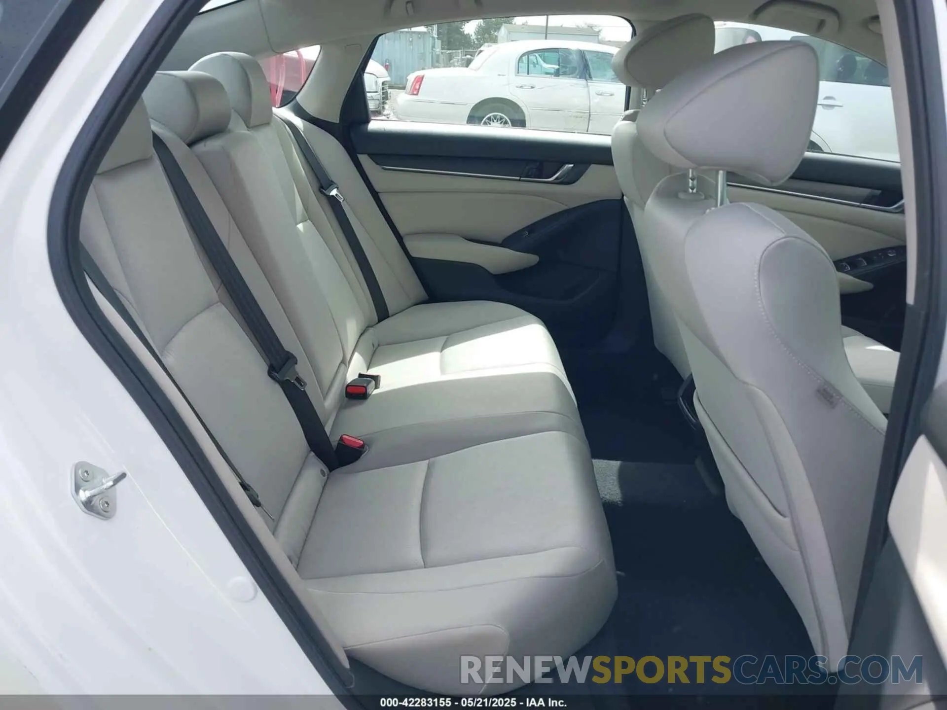 8 Photograph of a damaged car 1HGCV1F14NA011798 HONDA ACCORD 2022