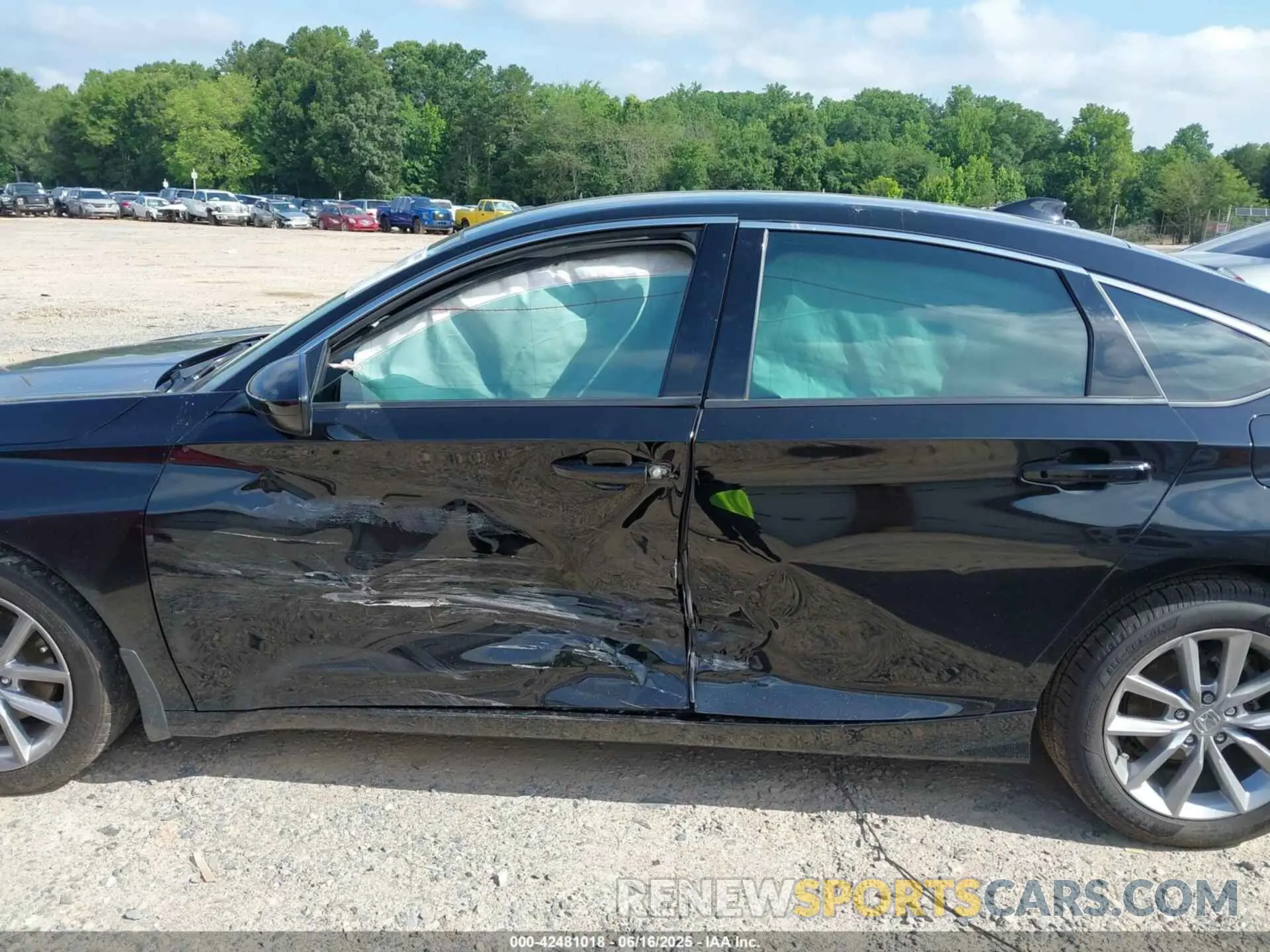 14 Photograph of a damaged car 1HGCV1F18NA009097 HONDA ACCORD 2022