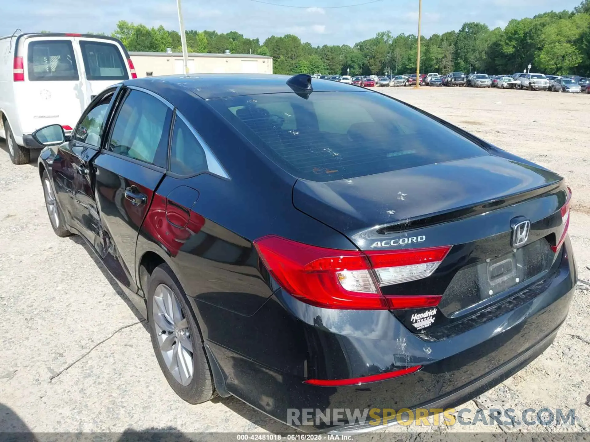 3 Photograph of a damaged car 1HGCV1F18NA009097 HONDA ACCORD 2022