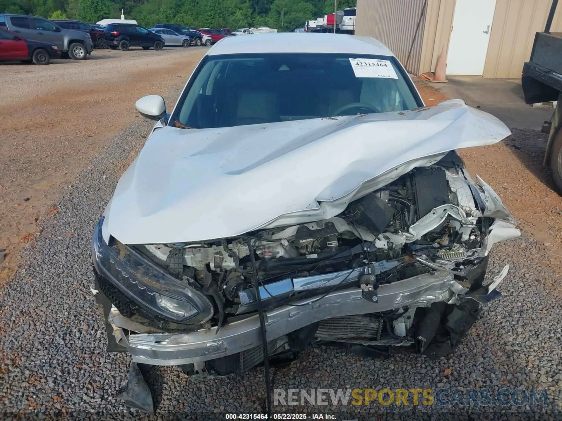 11 Photograph of a damaged car 1HGCV1F18NA021038 HONDA ACCORD 2022