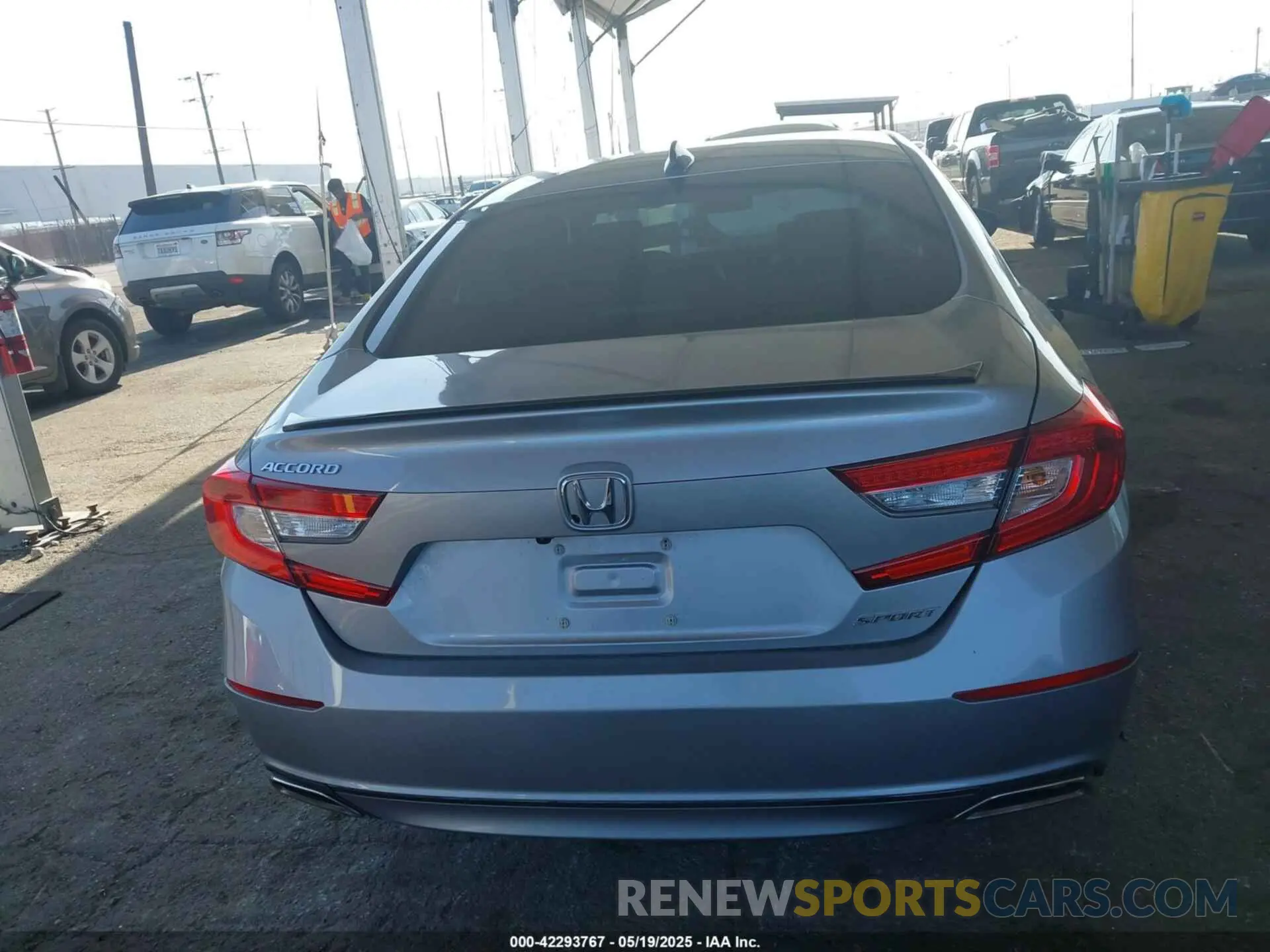 16 Photograph of a damaged car 1HGCV1F30NA032908 HONDA ACCORD 2022