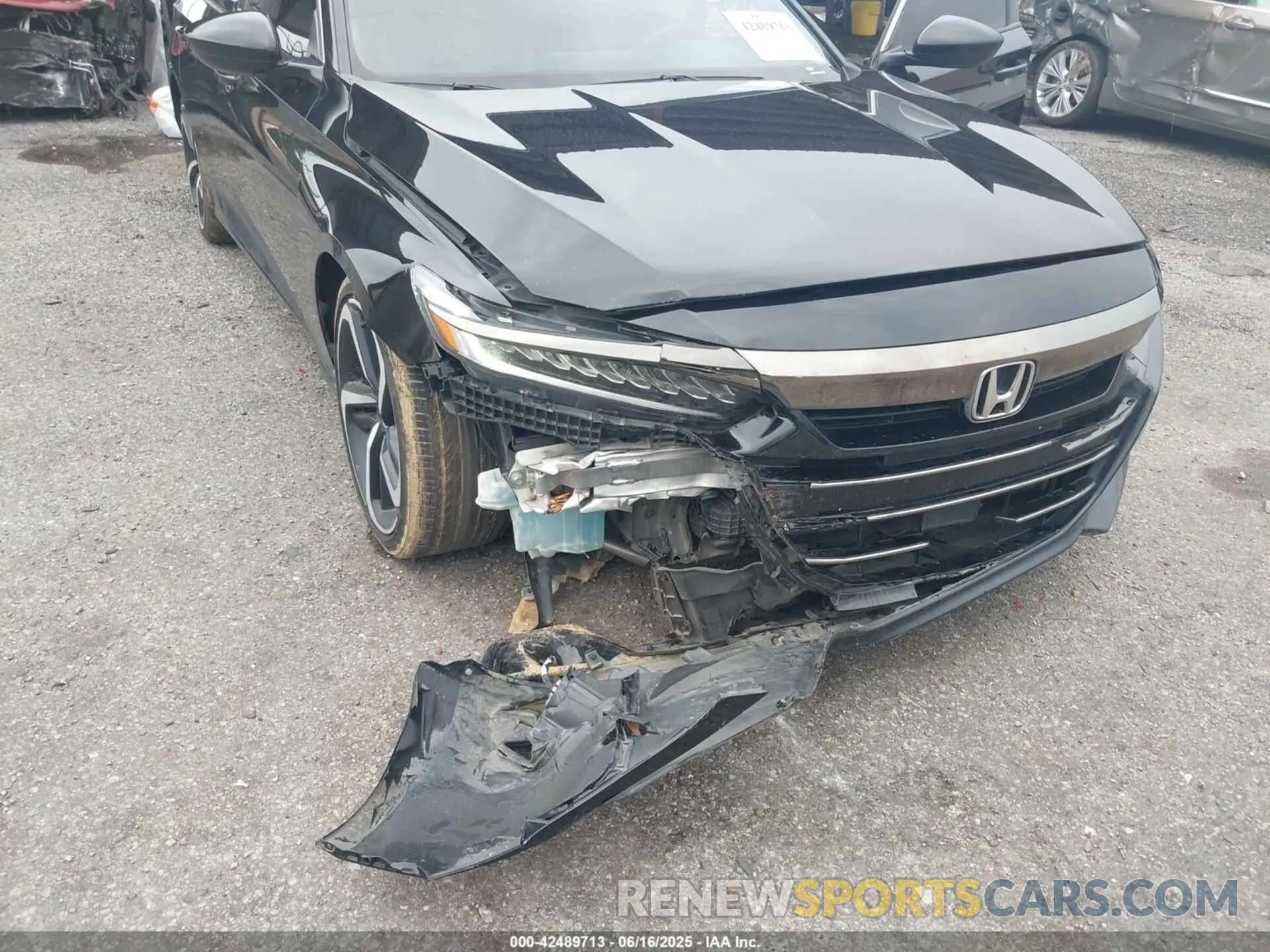 6 Photograph of a damaged car 1HGCV1F30NA037591 HONDA ACCORD 2022