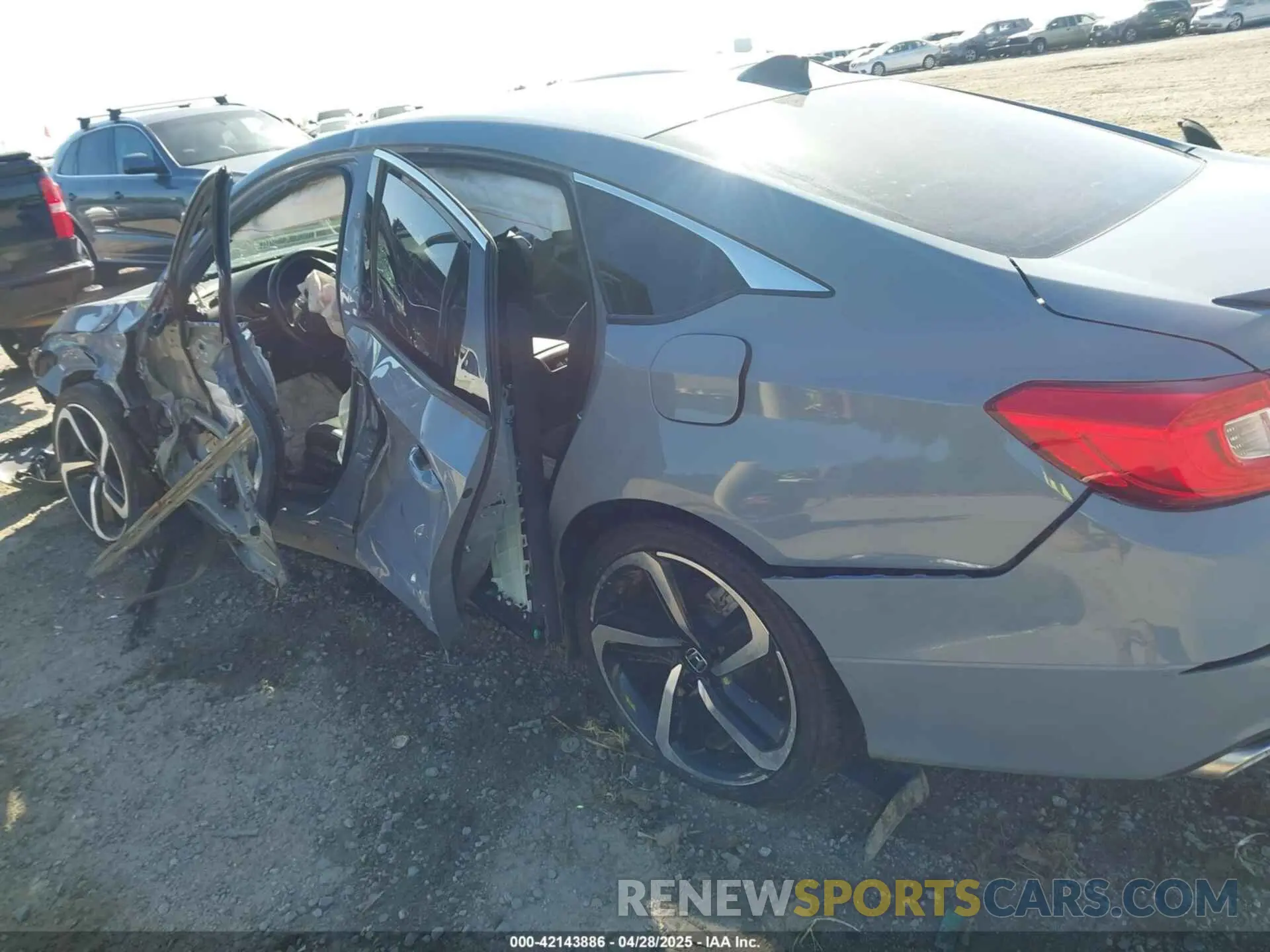 18 Photograph of a damaged car 1HGCV1F30NA083079 HONDA ACCORD 2022
