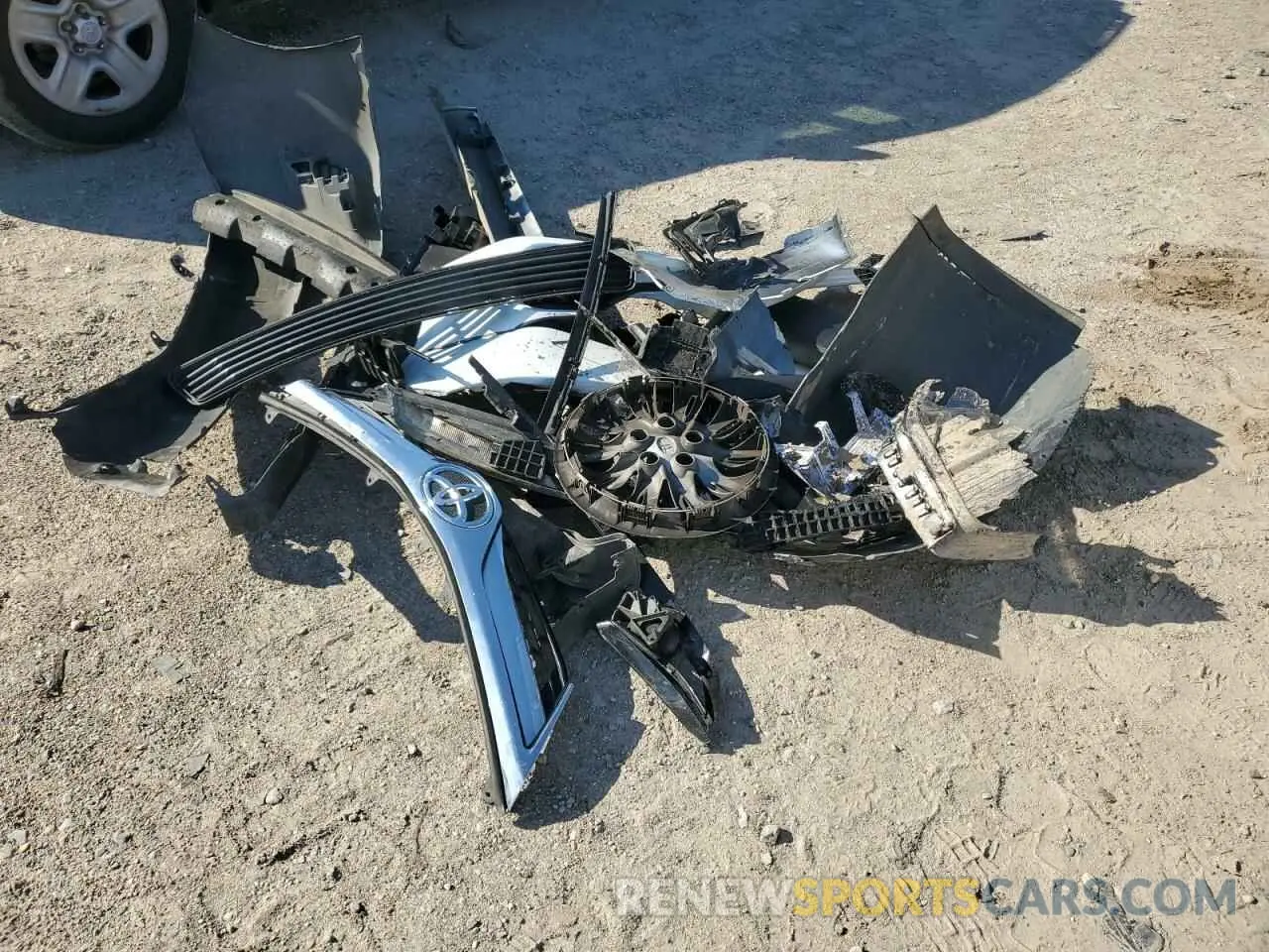 13 Photograph of a damaged car 1HGCV1F30NA083518 HONDA ACCORD 2022