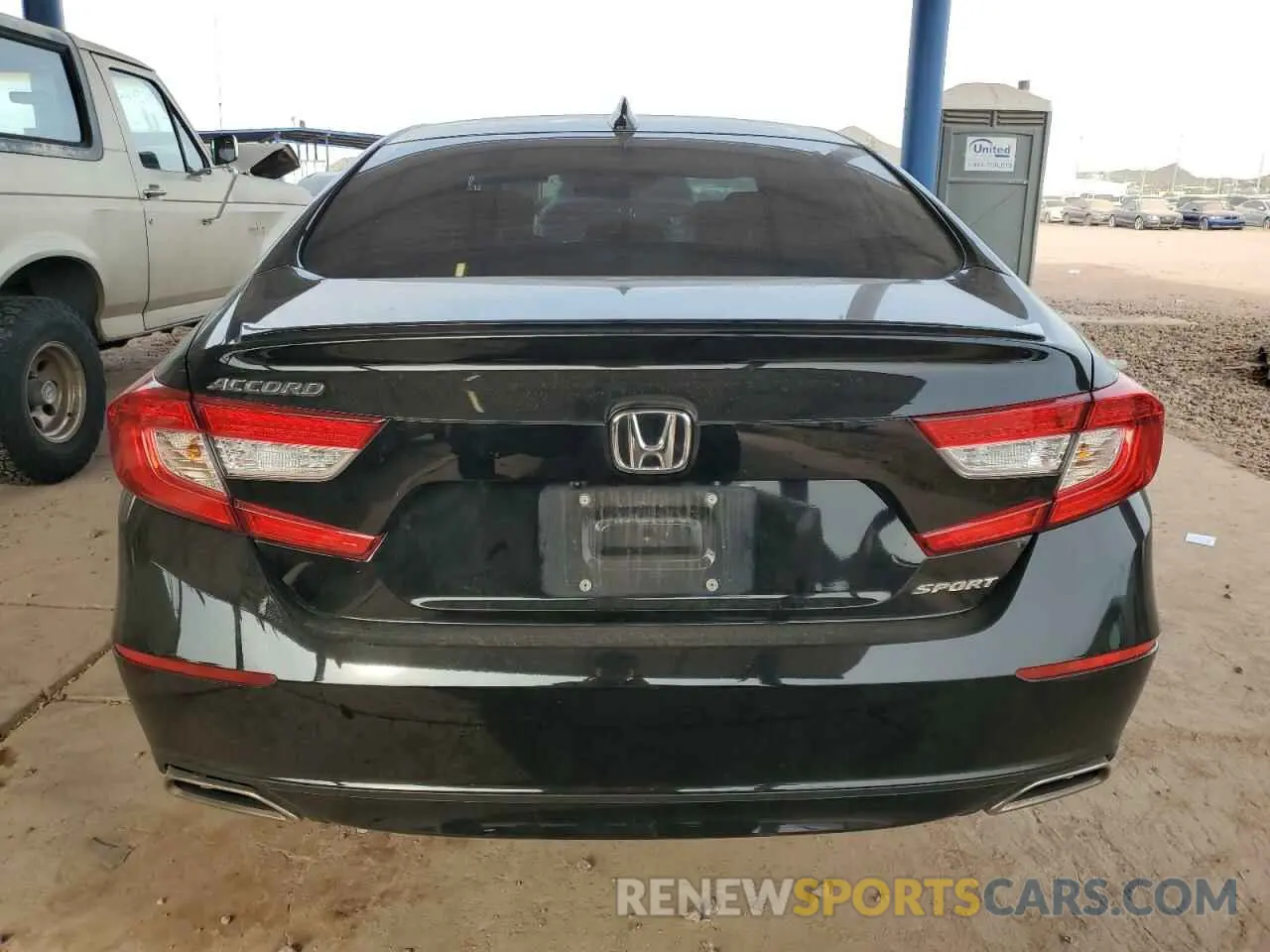 6 Photograph of a damaged car 1HGCV1F30NA105839 HONDA ACCORD 2022