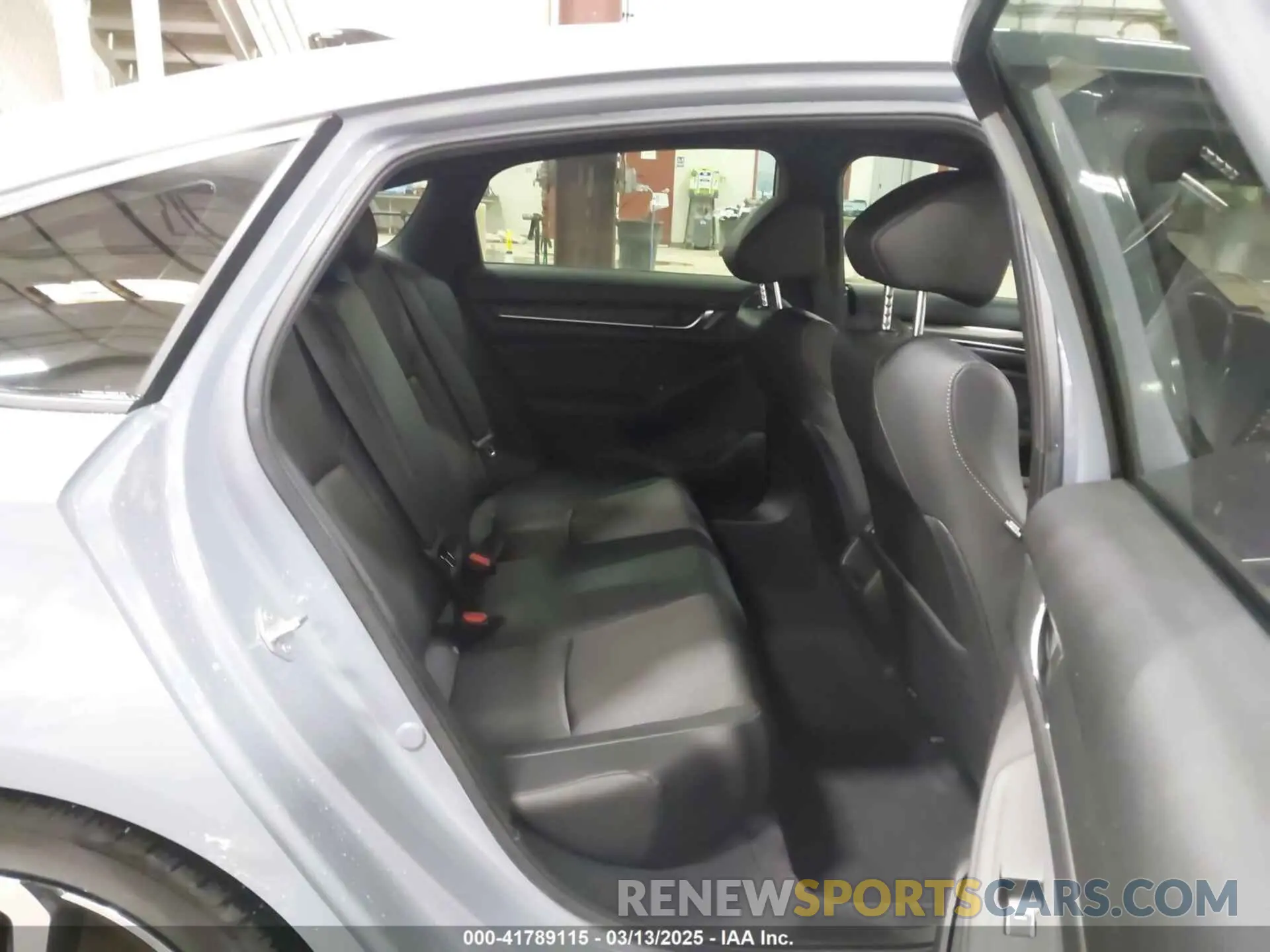 8 Photograph of a damaged car 1HGCV1F30NA117795 HONDA ACCORD 2022