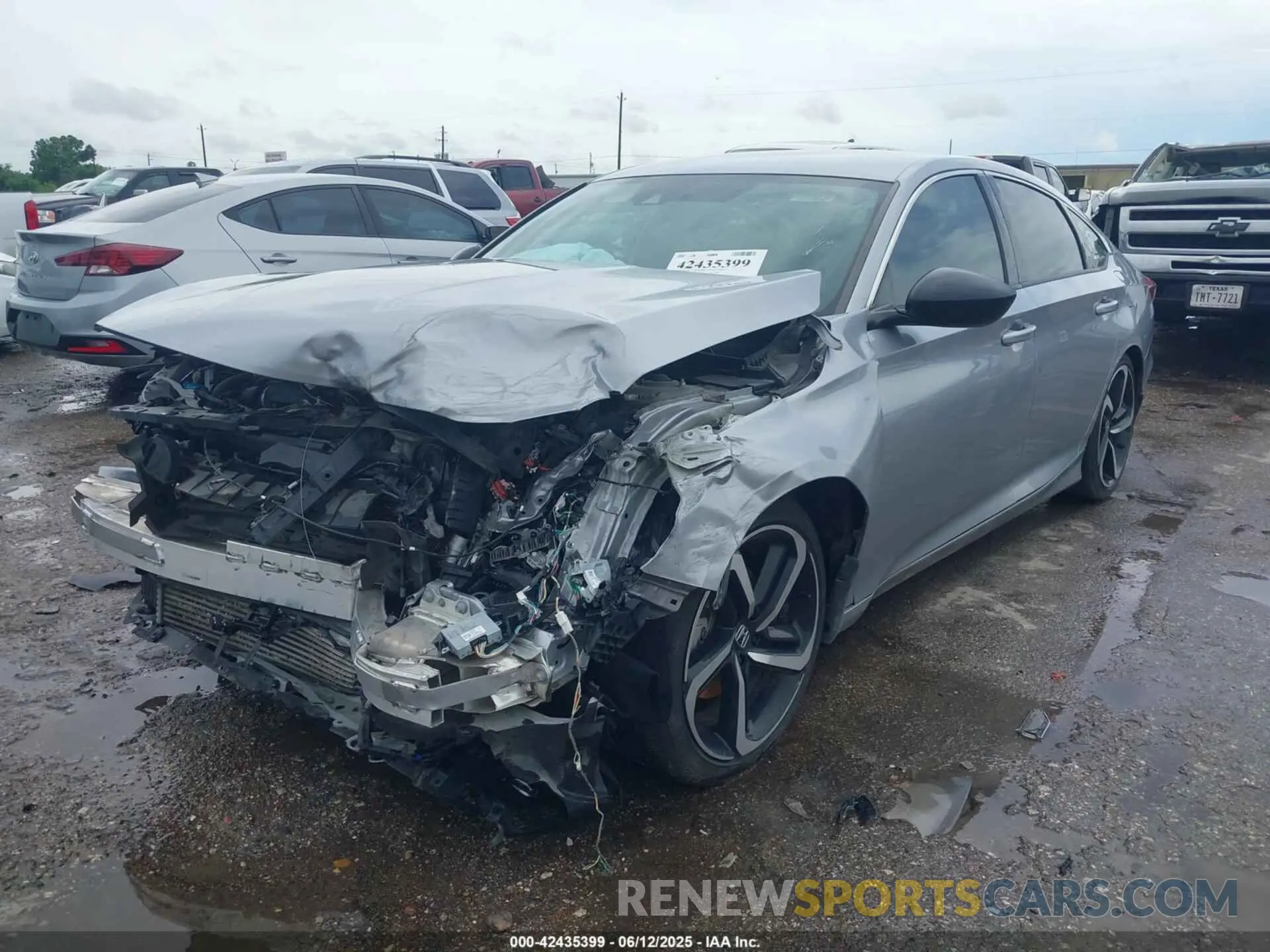 2 Photograph of a damaged car 1HGCV1F31NA050222 HONDA ACCORD 2022