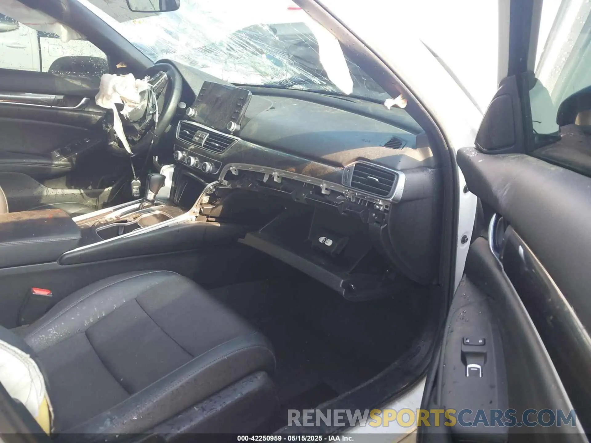 5 Photograph of a damaged car 1HGCV1F31NA050379 HONDA ACCORD 2022